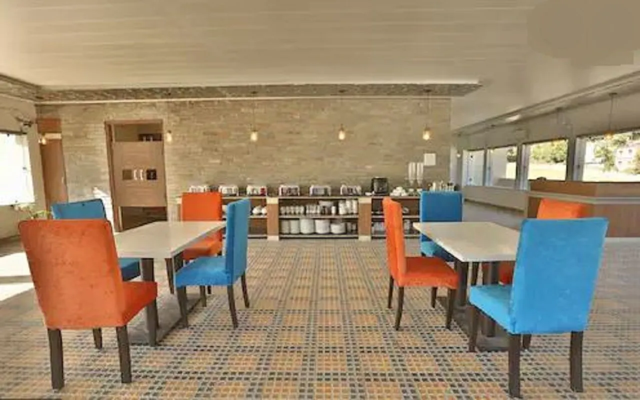 Hotel Royale Hills Common Area