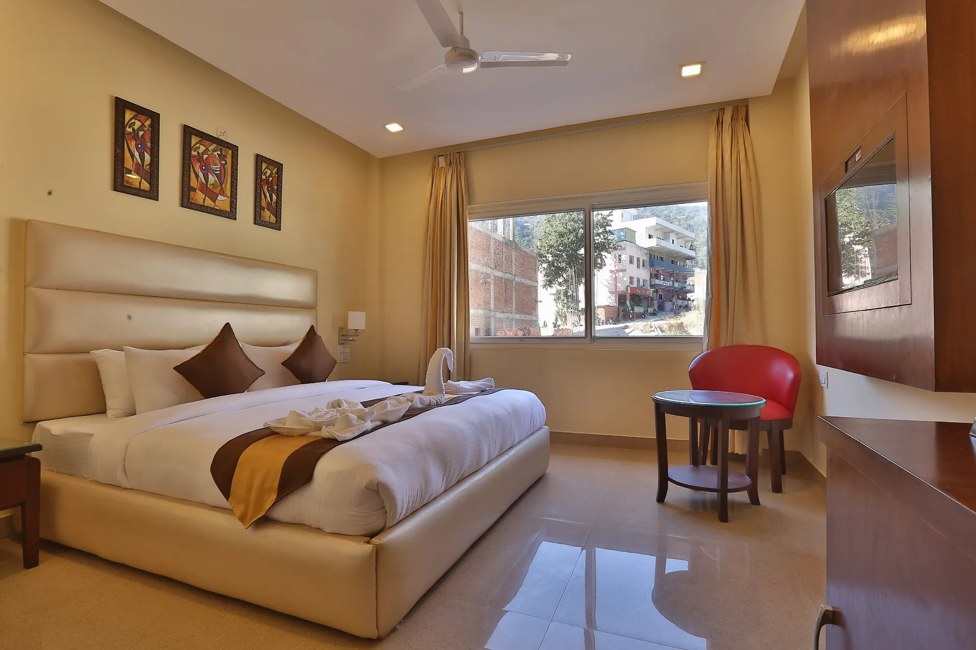Hotel Royale Hills Common Area
