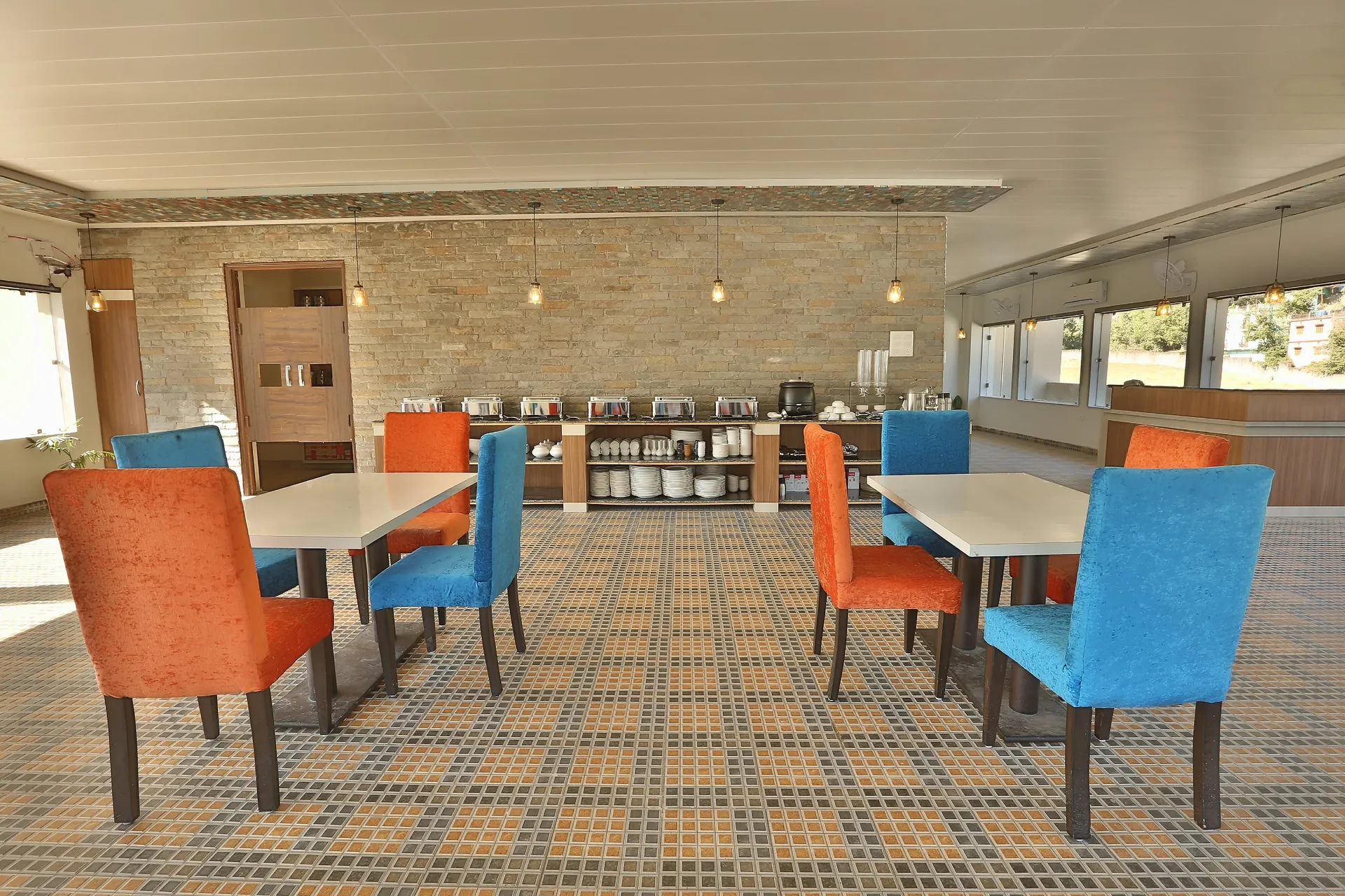 Hotel Royale Hills Restaurant