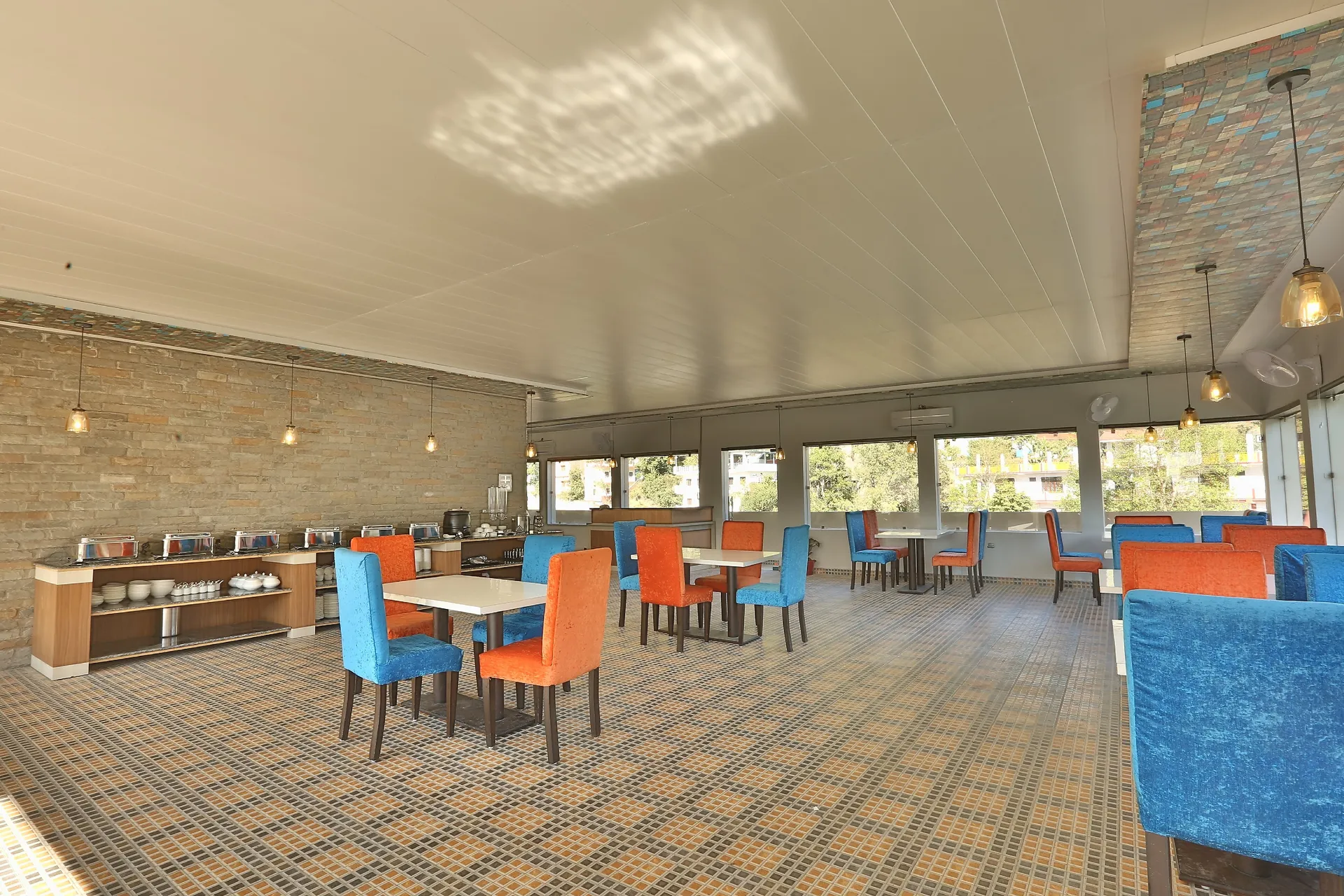 Hotel Royale Hills Restaurant