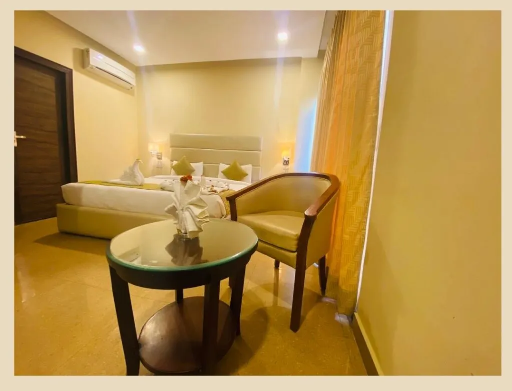 Hotel Royale Hills Room