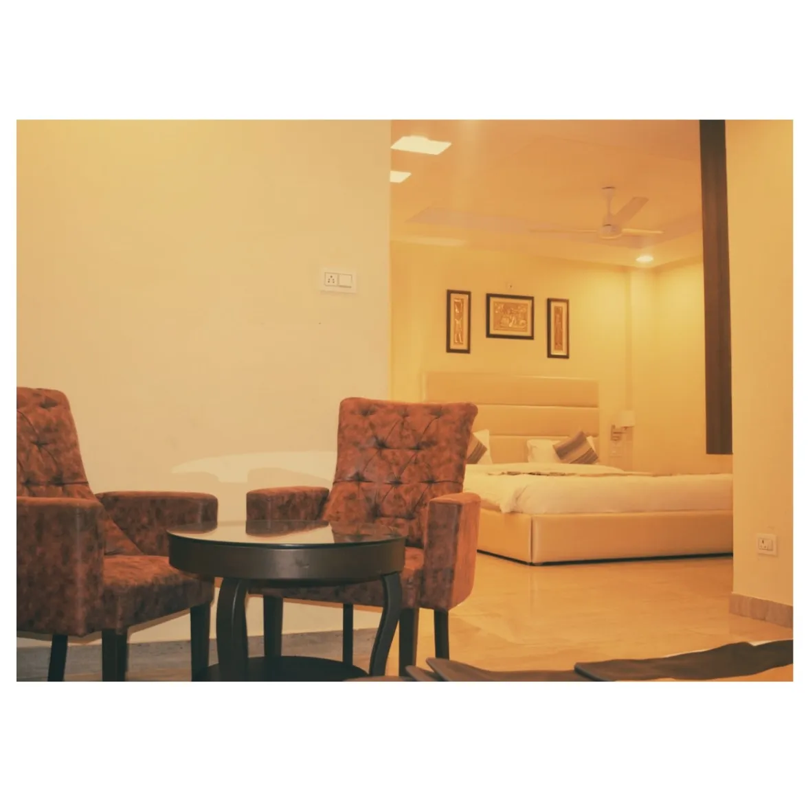 Hotel Royale Hills Room