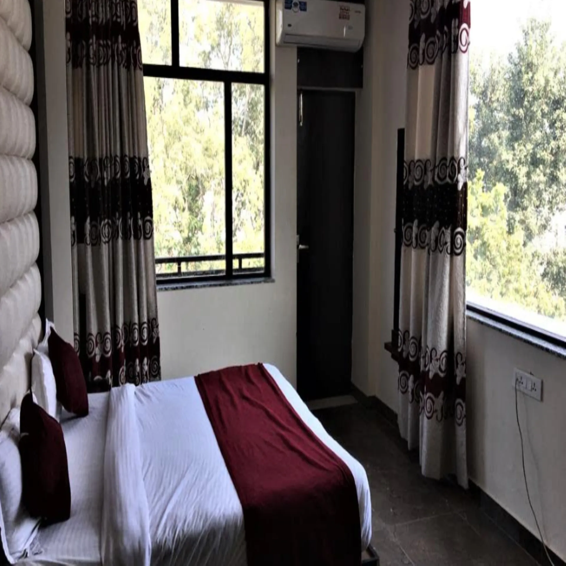 HOTEL TRIHARI Common Area