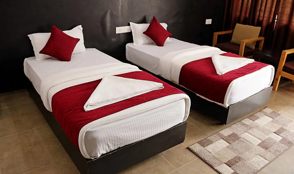 HOTEL TRIHARI Room
