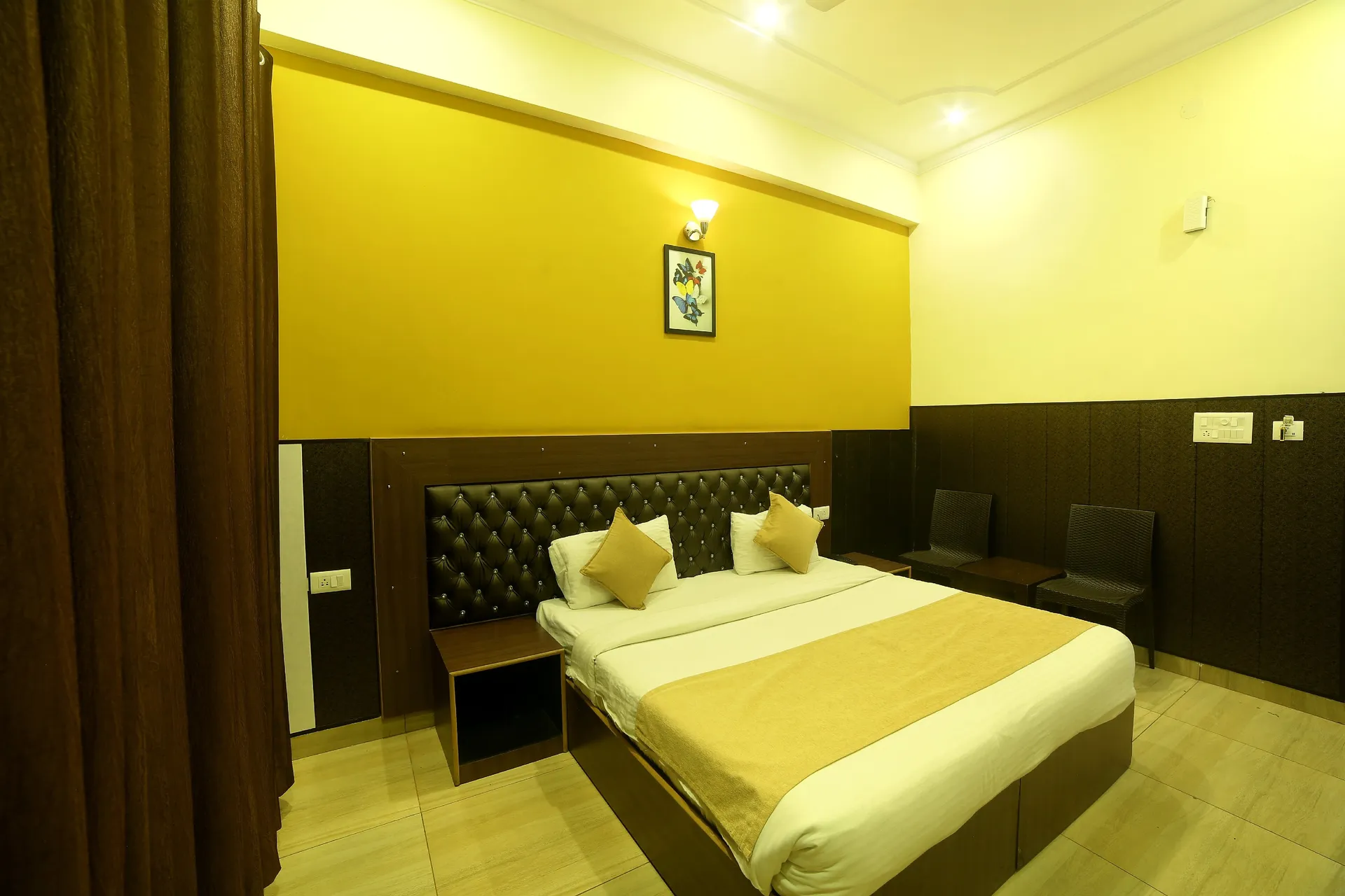 HOTEL TRIHARI Room