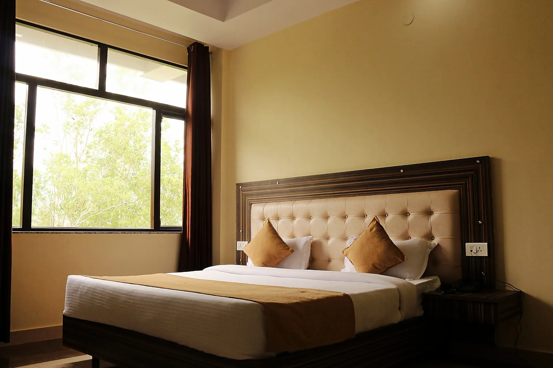 HOTEL TRIHARI Room