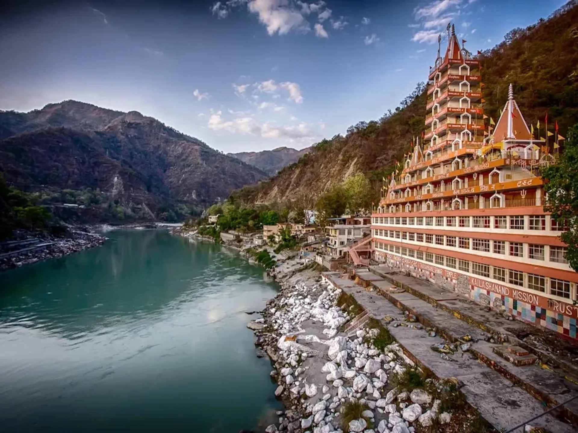 LA Riqueza Heritage Near to Triveni Ghat Others