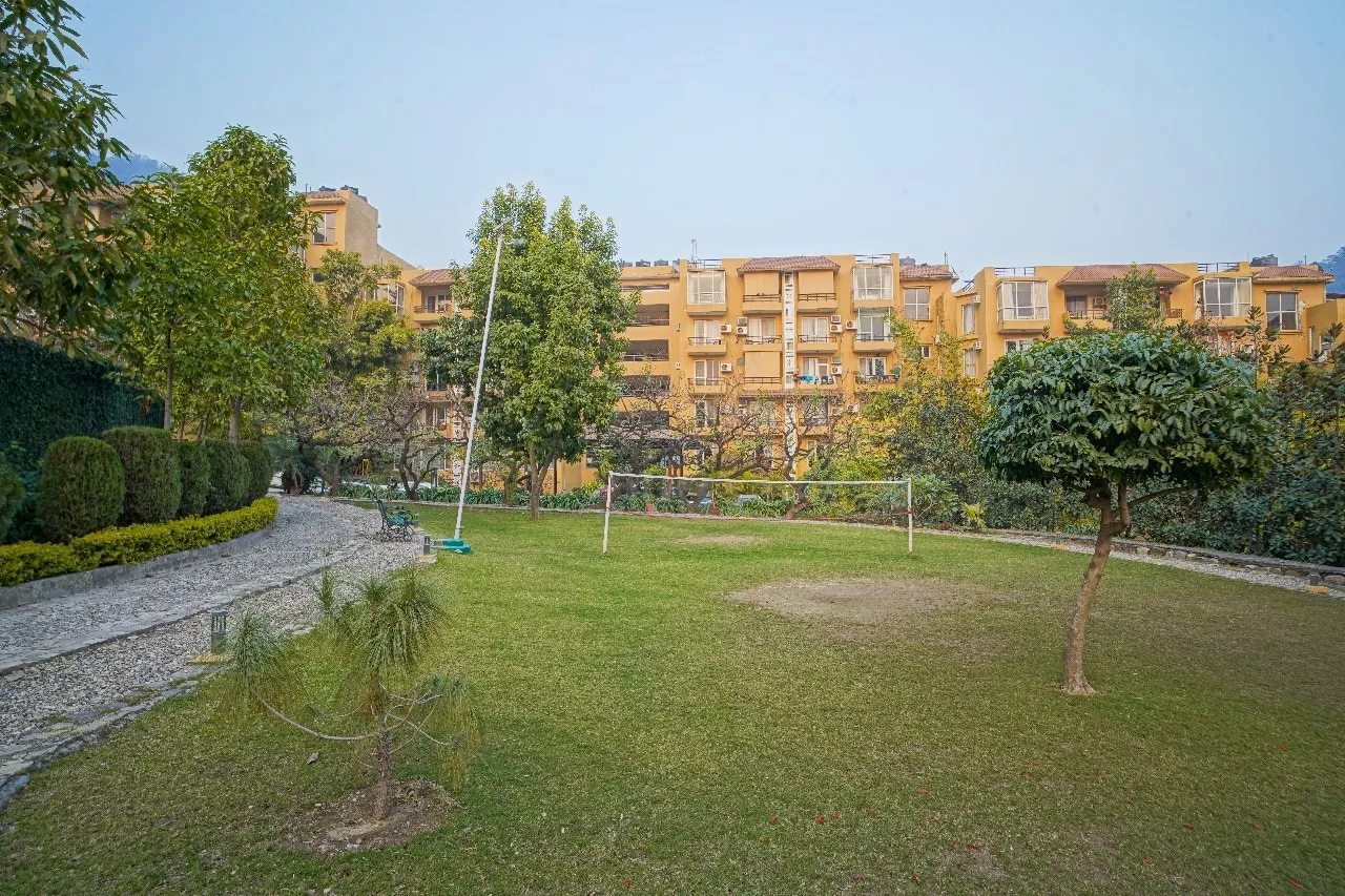Luxury Aloha Apartments | Infinity Pool & Spa Play Area