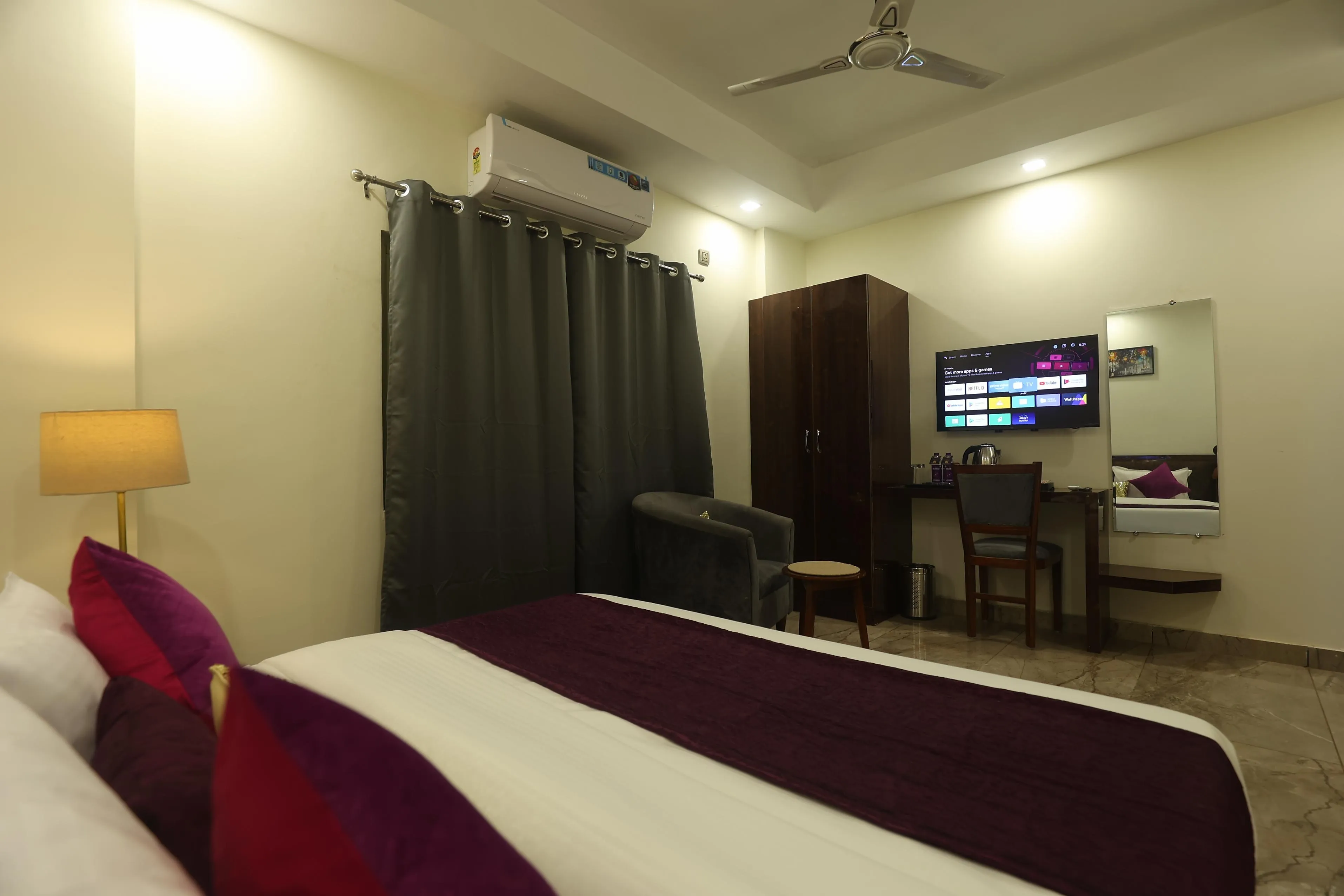 Perfect stayz AIIMS Private Room