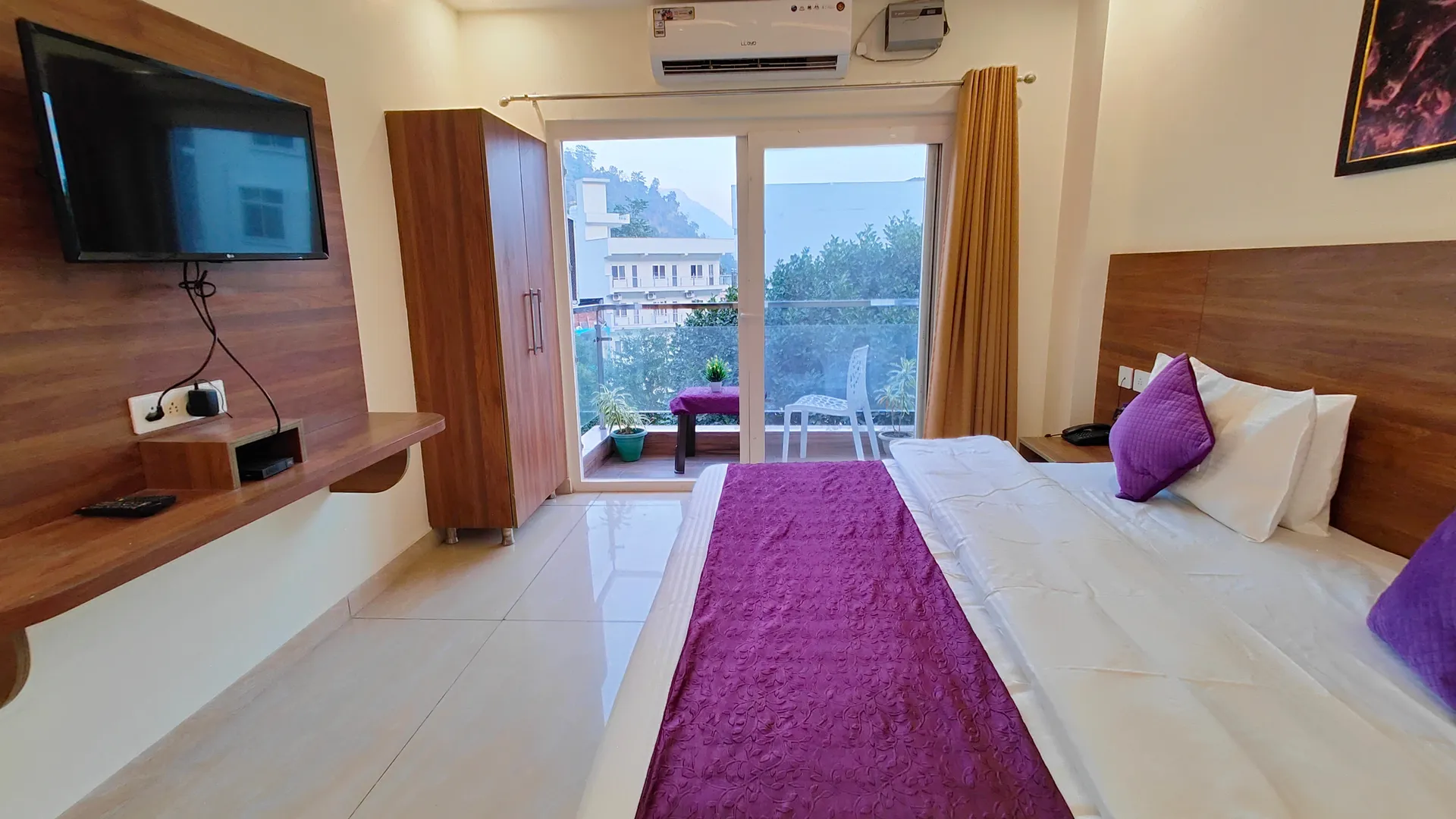 Perfect stayz Premium Forest Valley Near Waterfall Room