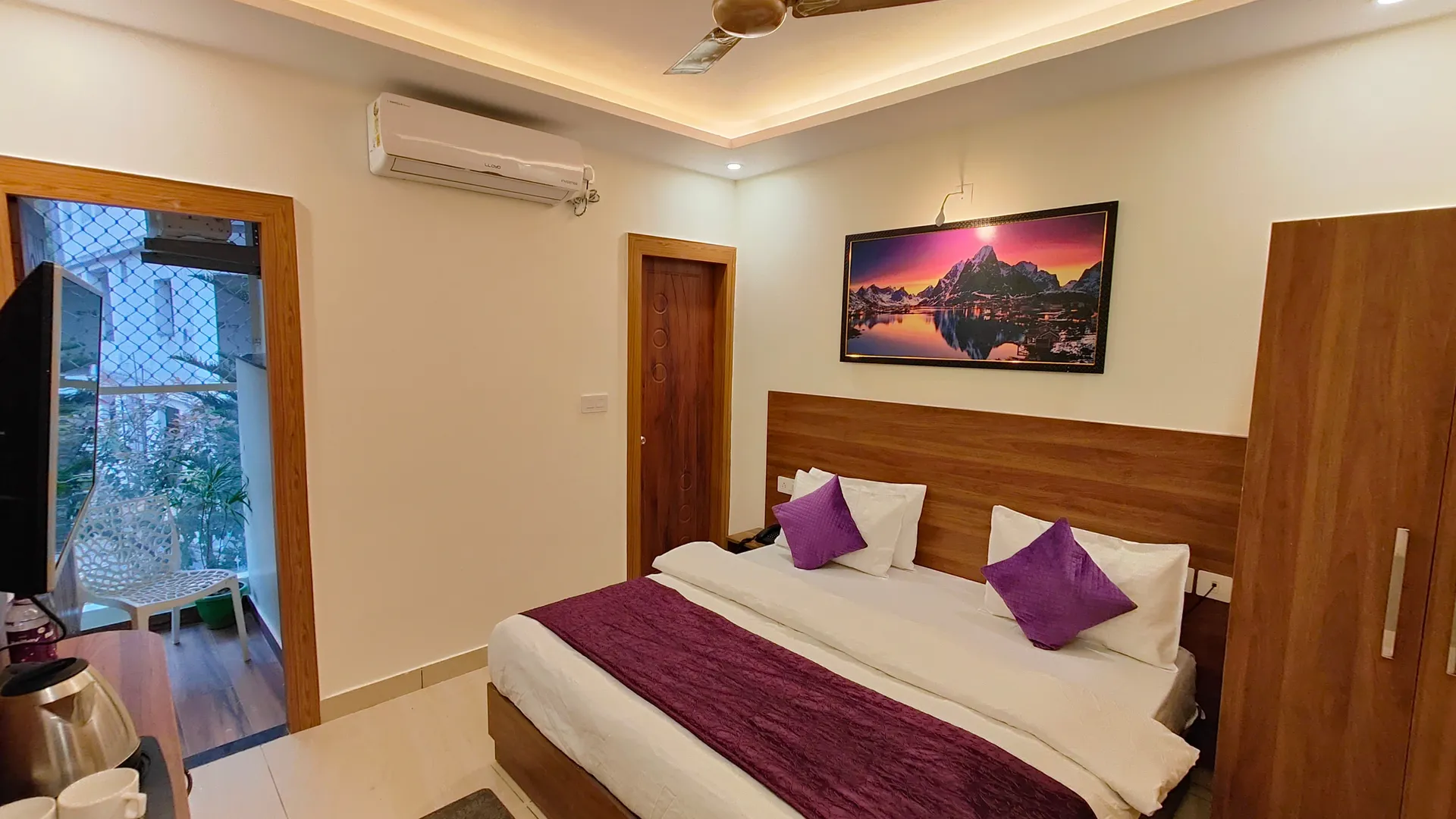 Perfect stayz Premium Forest Valley Near Waterfall Room