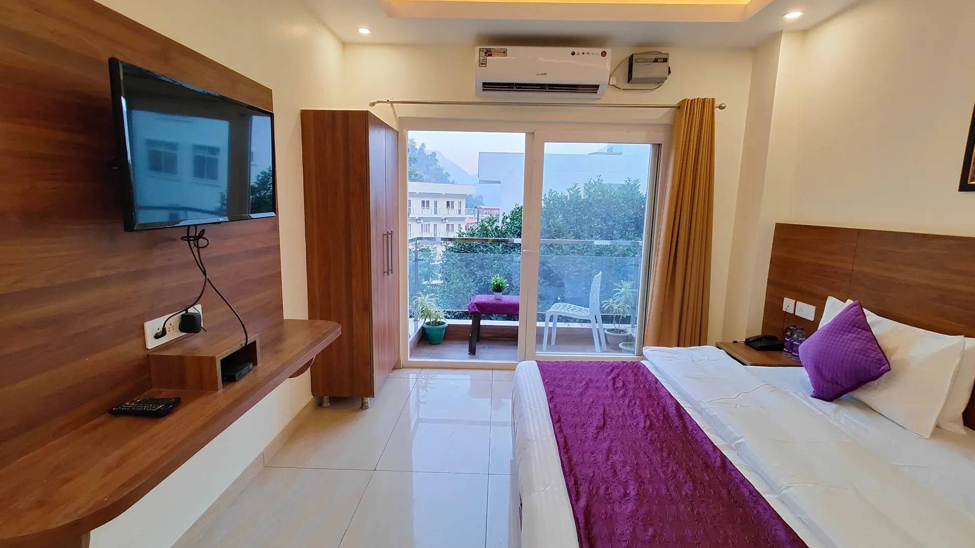 Perfect stayz Premium Forest Valley Near Waterfall Room