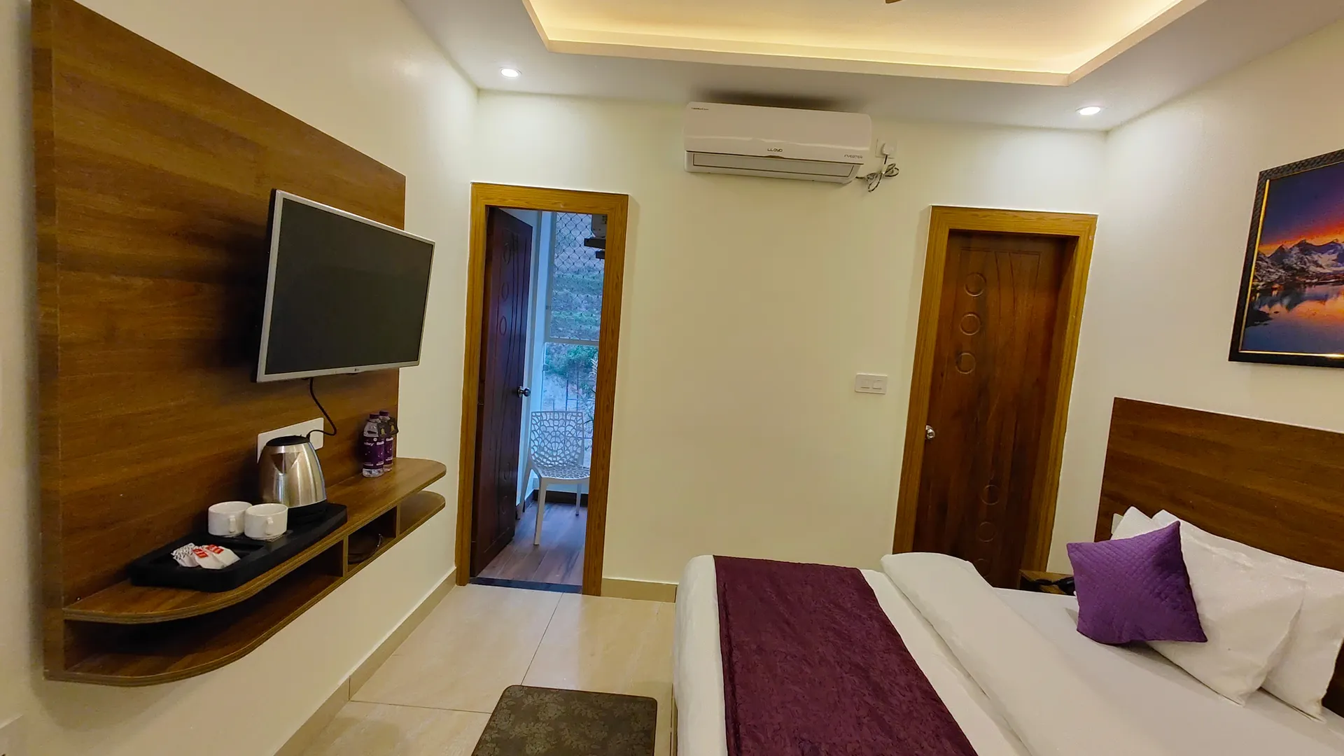 Perfect stayz Premium Forest Valley Near Waterfall Room