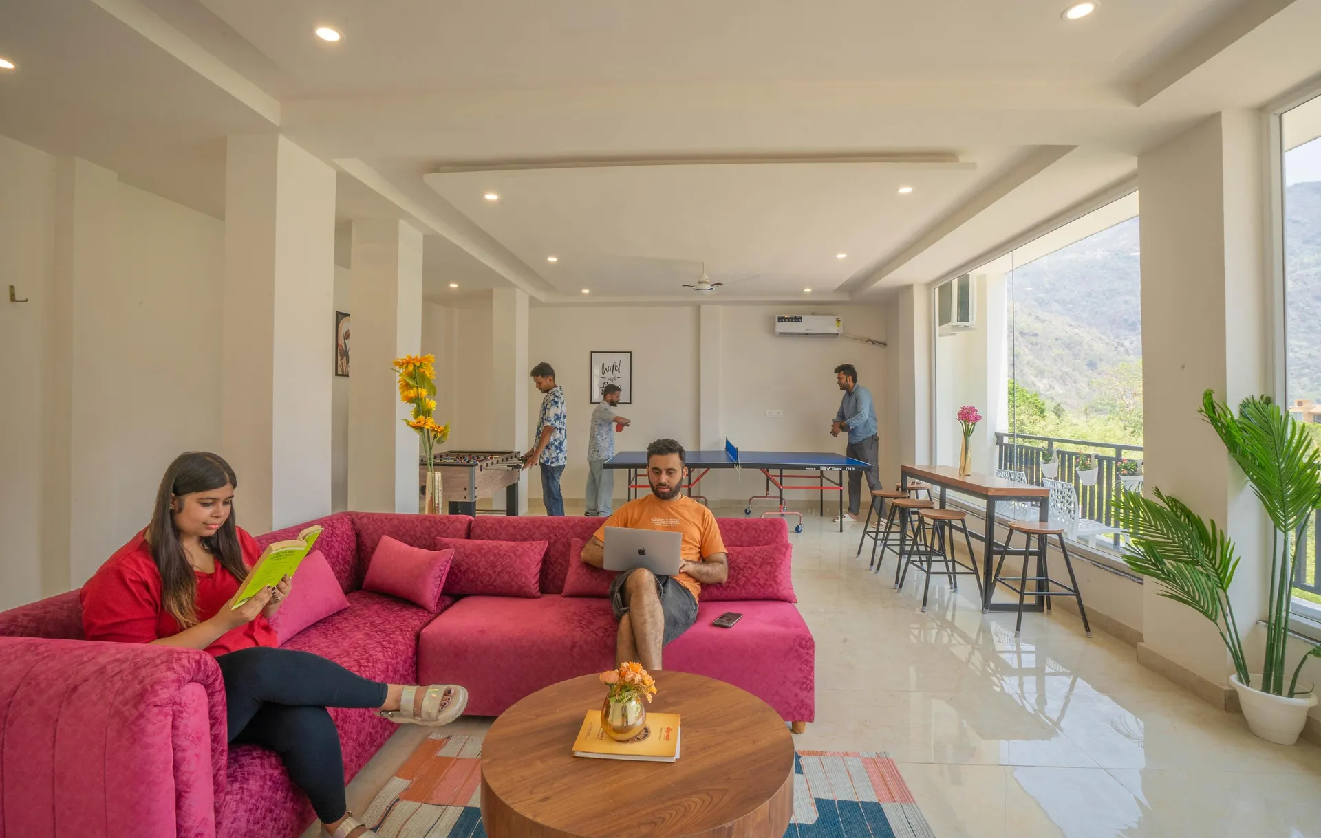 Perfectstayz Alpine Retreat Common Area