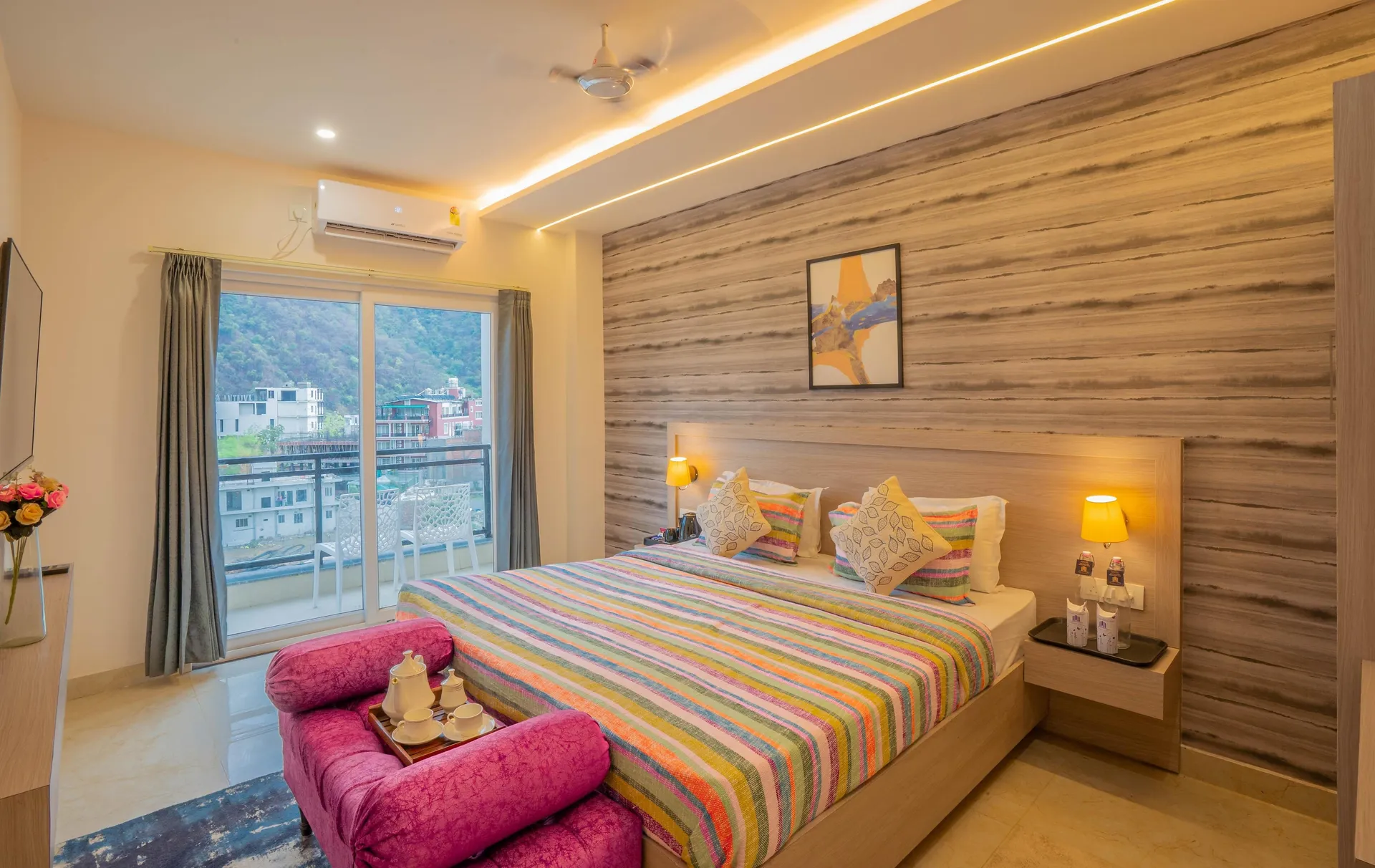 Perfectstayz Alpine Retreat Room