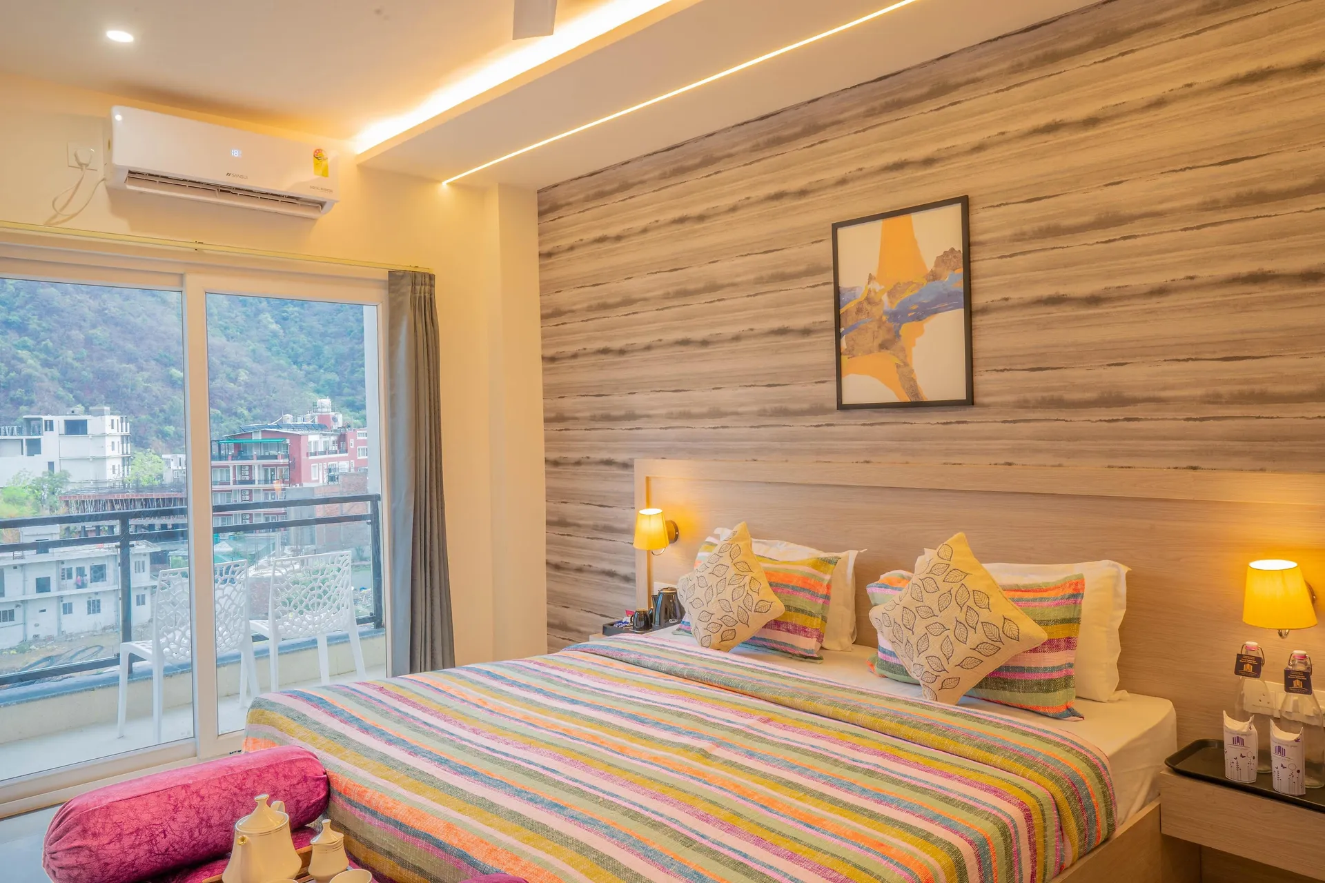 Perfectstayz Alpine Retreat Room