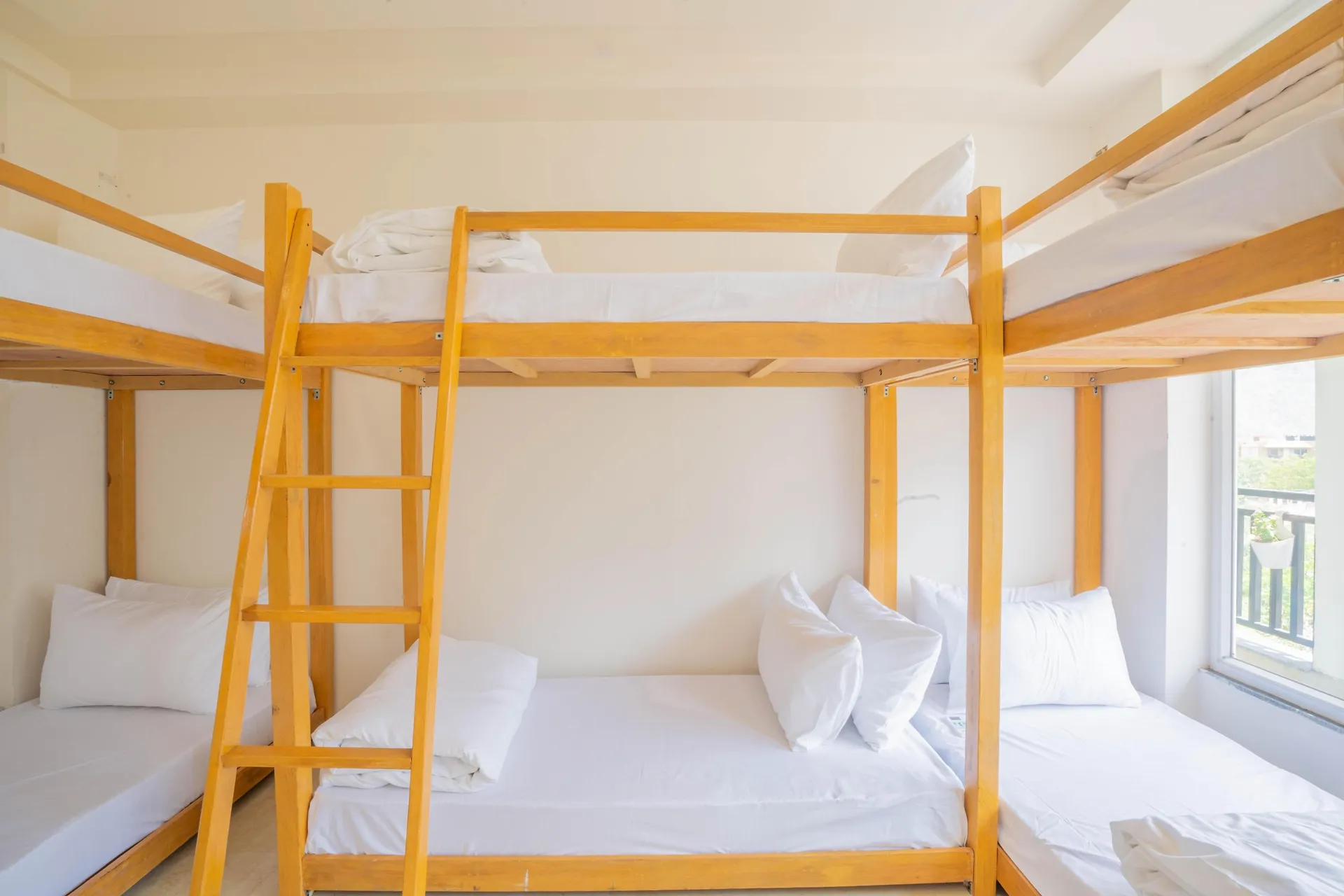 Perfectstayz Alpine Retreat Room