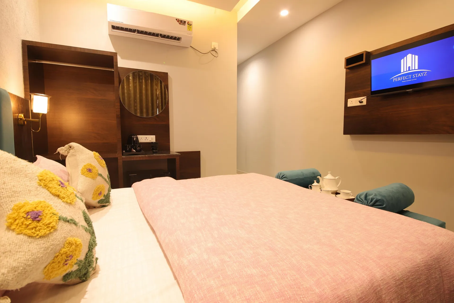 Perfectstayz Laxmi Heritage Room