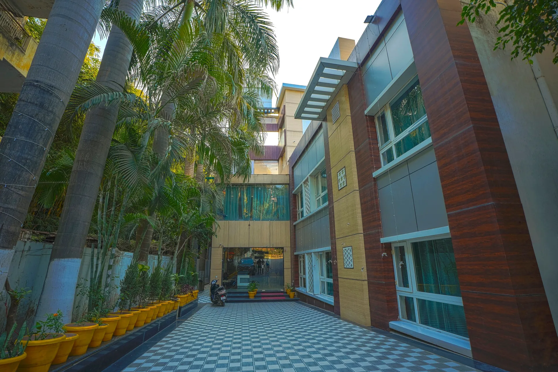 Qsainas S.K Regency Entrance