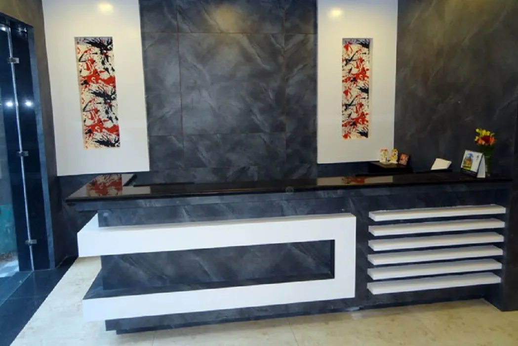 Qsainas S.K Regency Reception