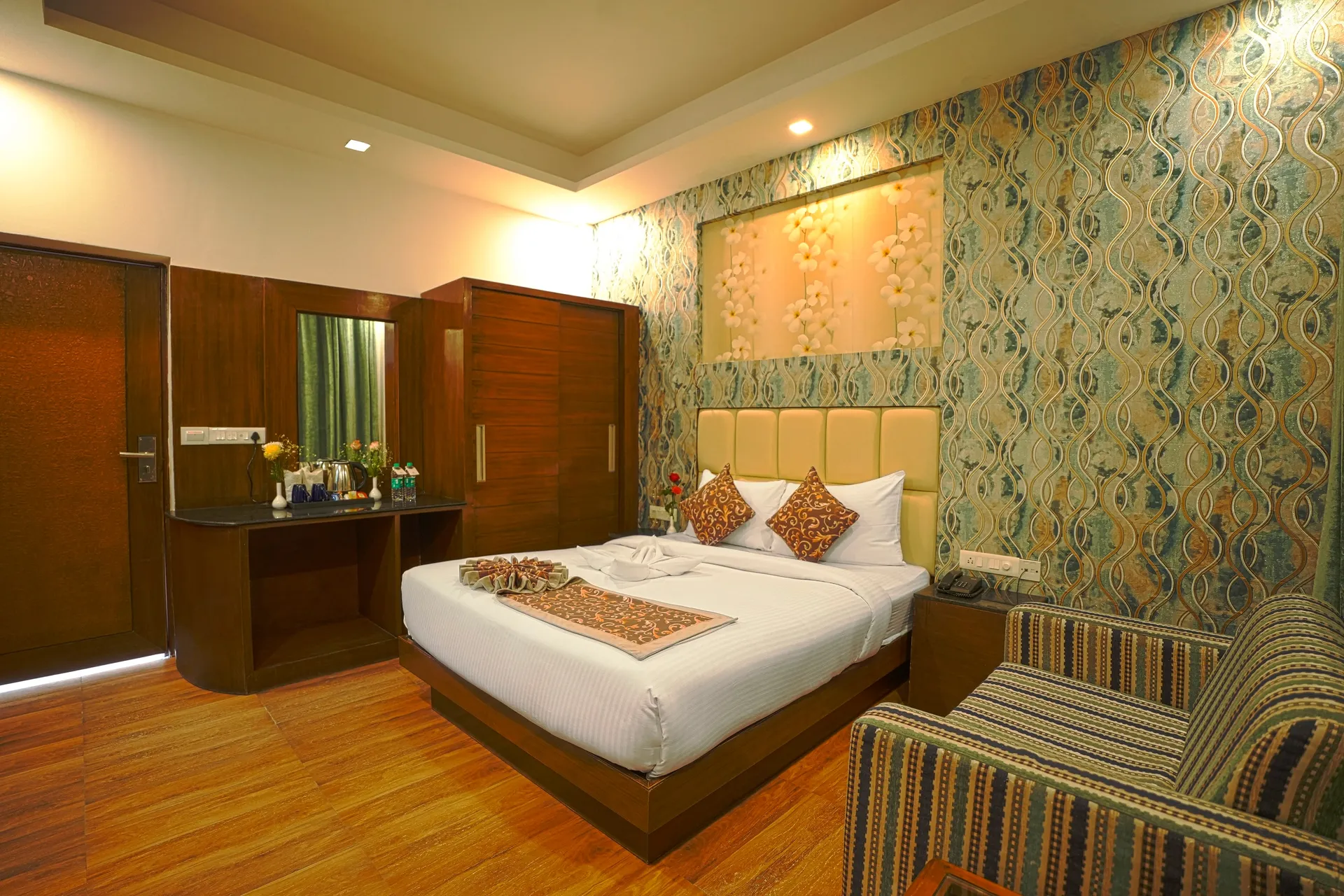 Qsainas S.K Regency Room