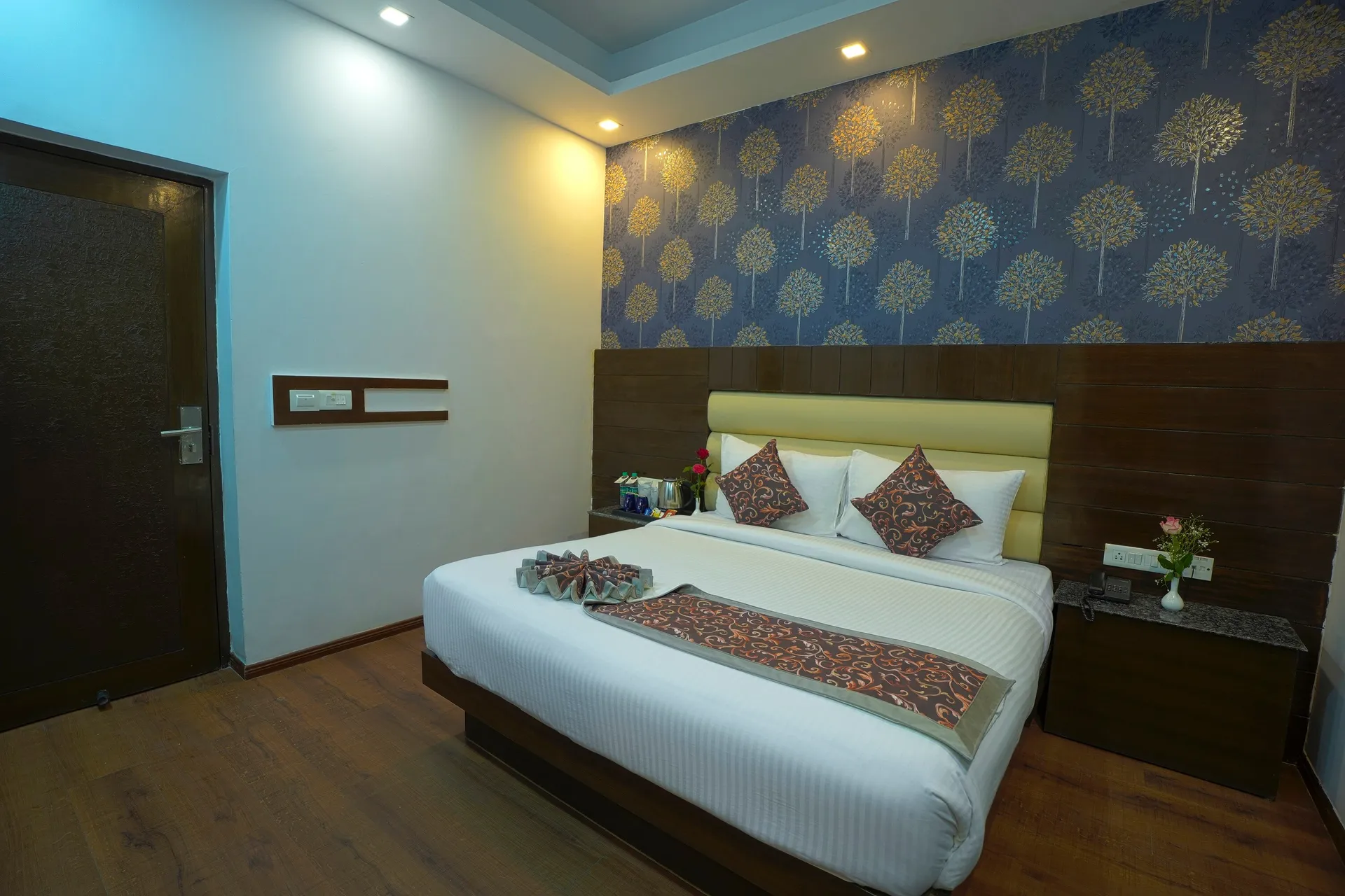 Qsainas S.K Regency Room