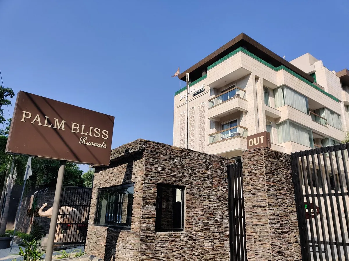 Sterling Palm Bliss, Rishikesh Facade