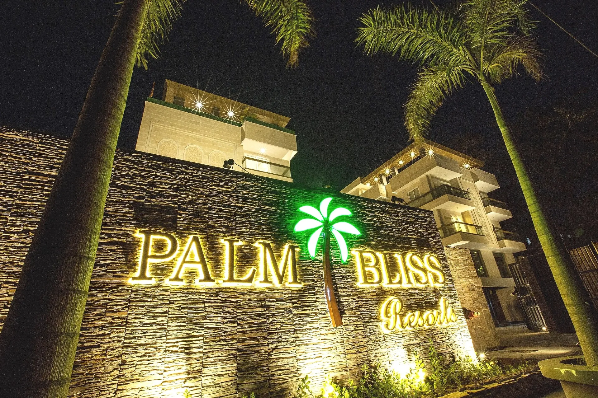 Sterling Palm Bliss, Rishikesh Facade