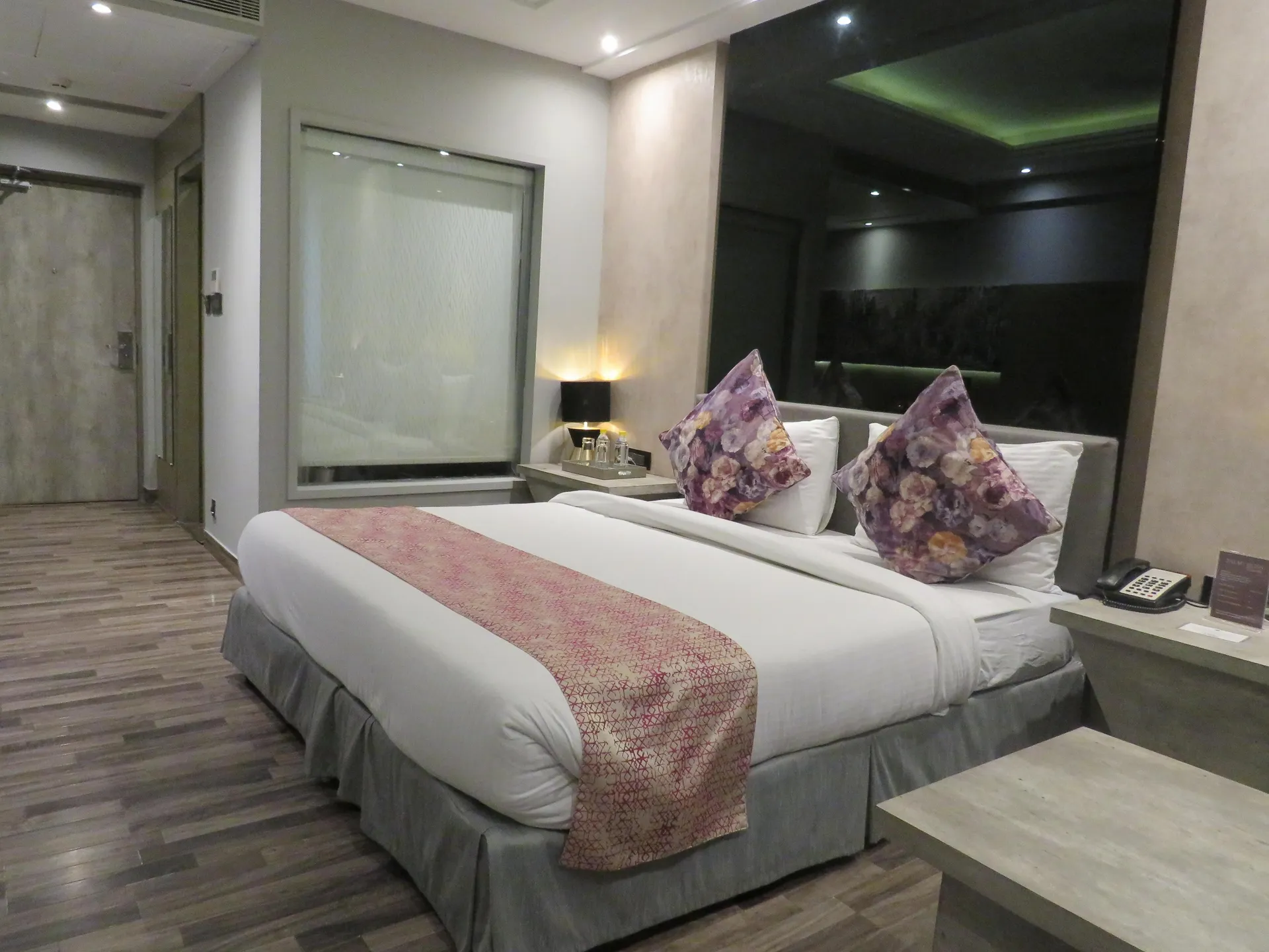 Sterling Palm Bliss, Rishikesh Room