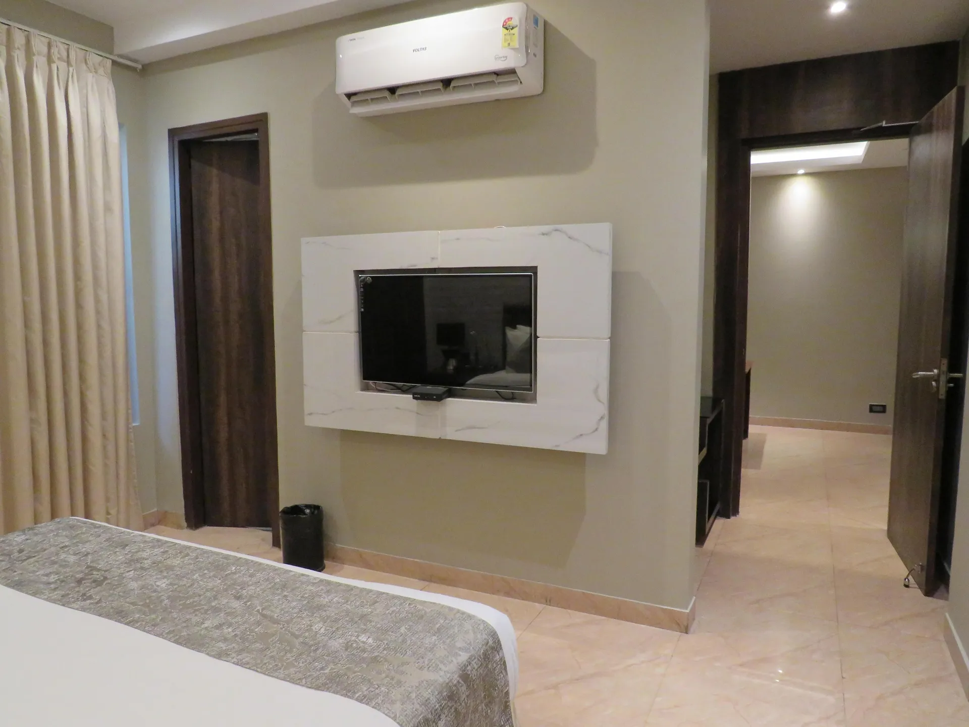 Sterling Palm Bliss, Rishikesh Room