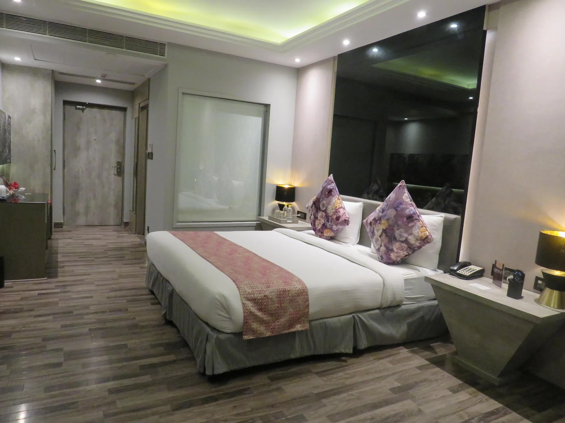 Sterling Palm Bliss, Rishikesh Room