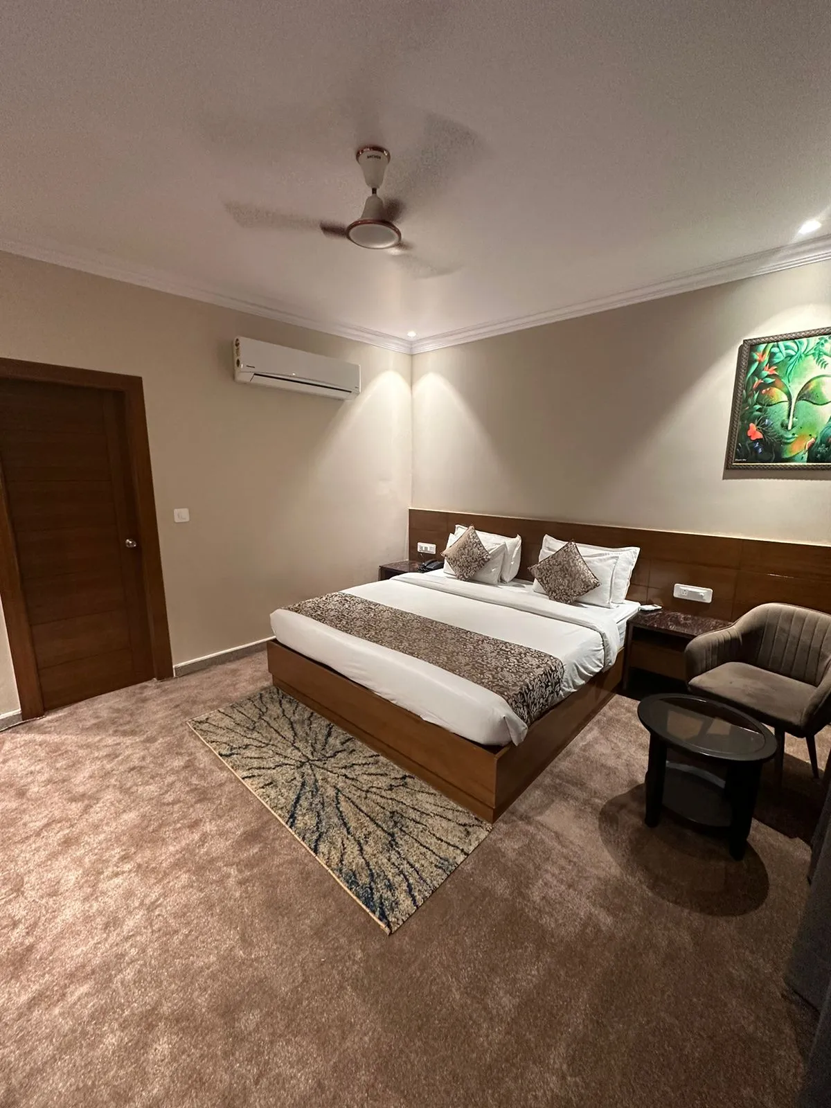 The Highlands Bedroom