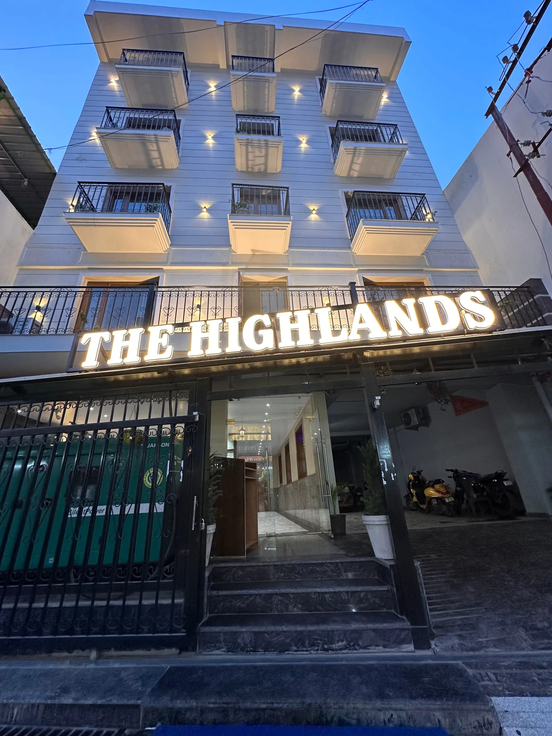 The Highlands Others