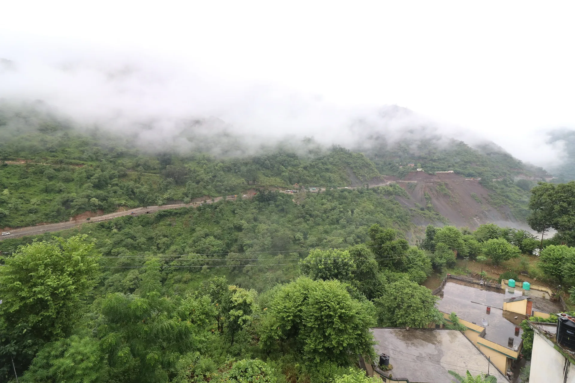 Hotel Mandakini (2Kms Distance From Sangam) - Rudraprayag Outdoors