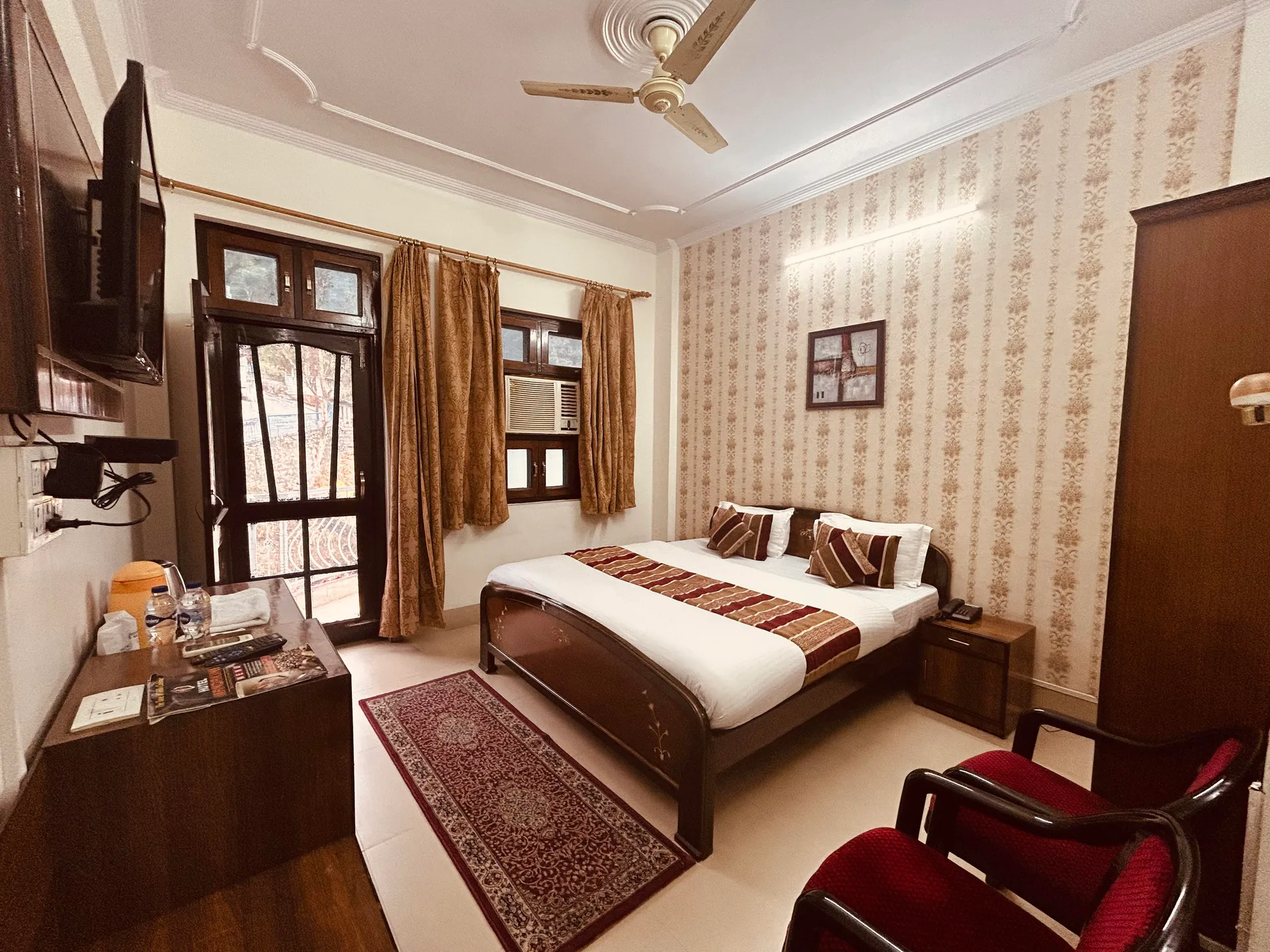 Hotel Mandakini (2Kms Distance From Sangam) - Rudraprayag Room