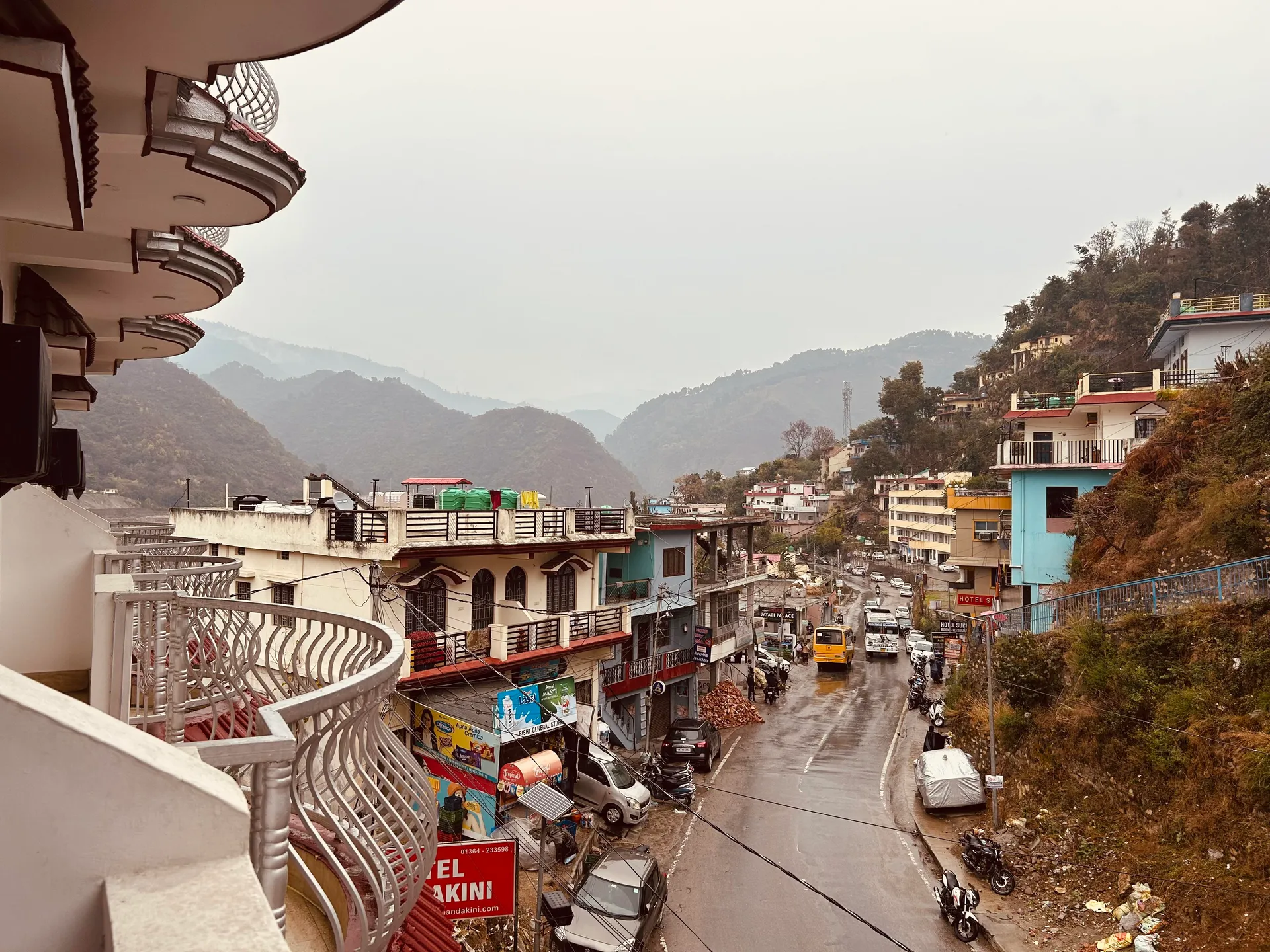 Hotel Mandakini (2Kms Distance From Sangam) - Rudraprayag Room
