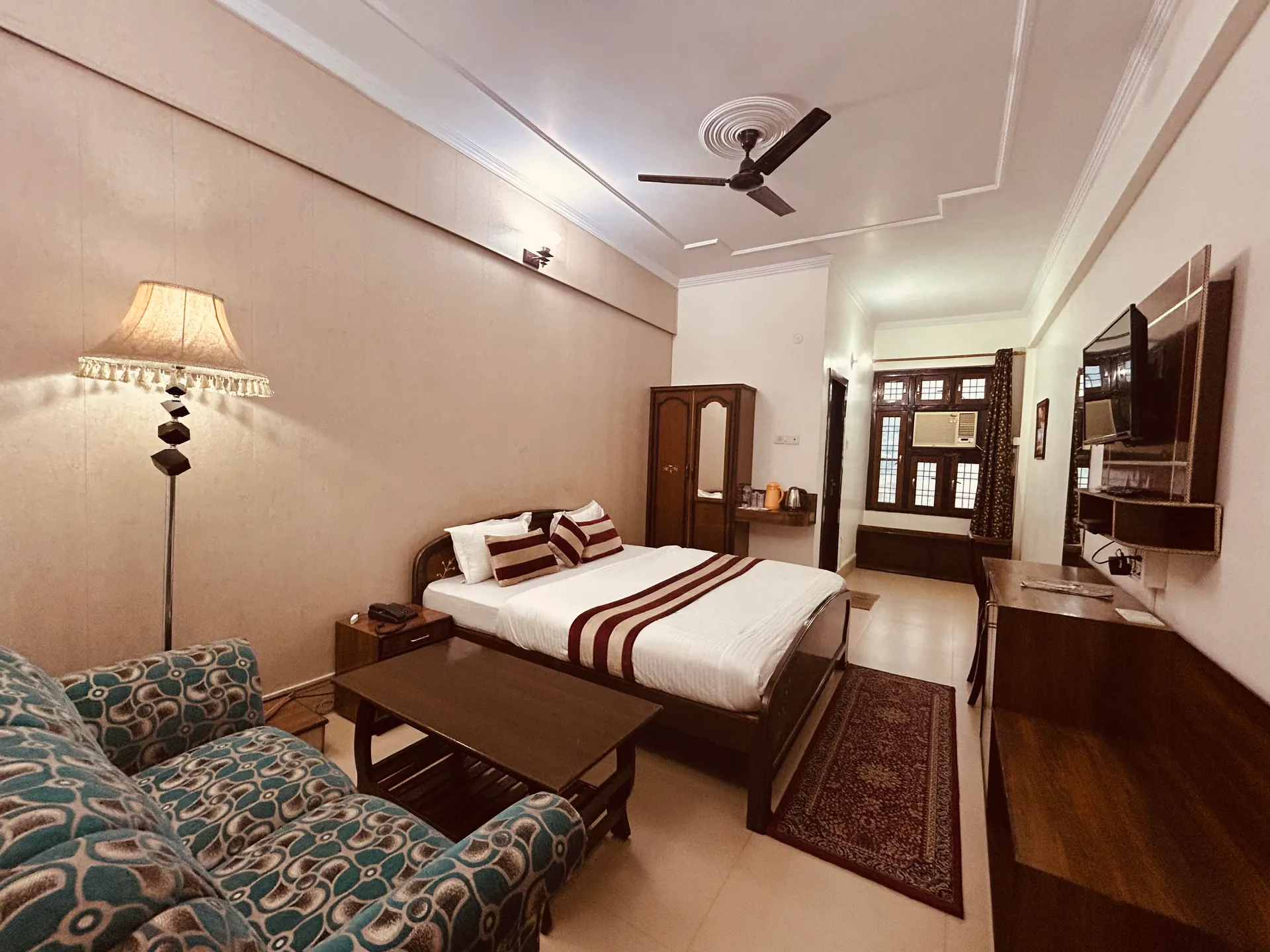 Hotel Mandakini (2Kms Distance From Sangam) - Rudraprayag Room