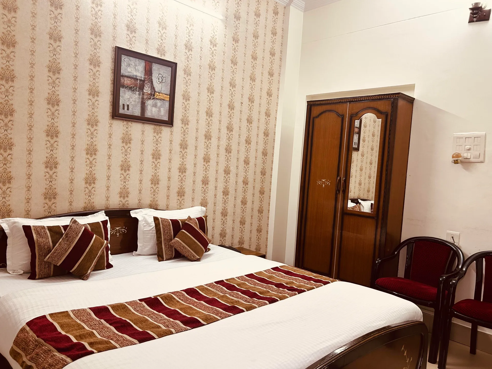 Hotel Mandakini (2Kms Distance From Sangam) - Rudraprayag Room