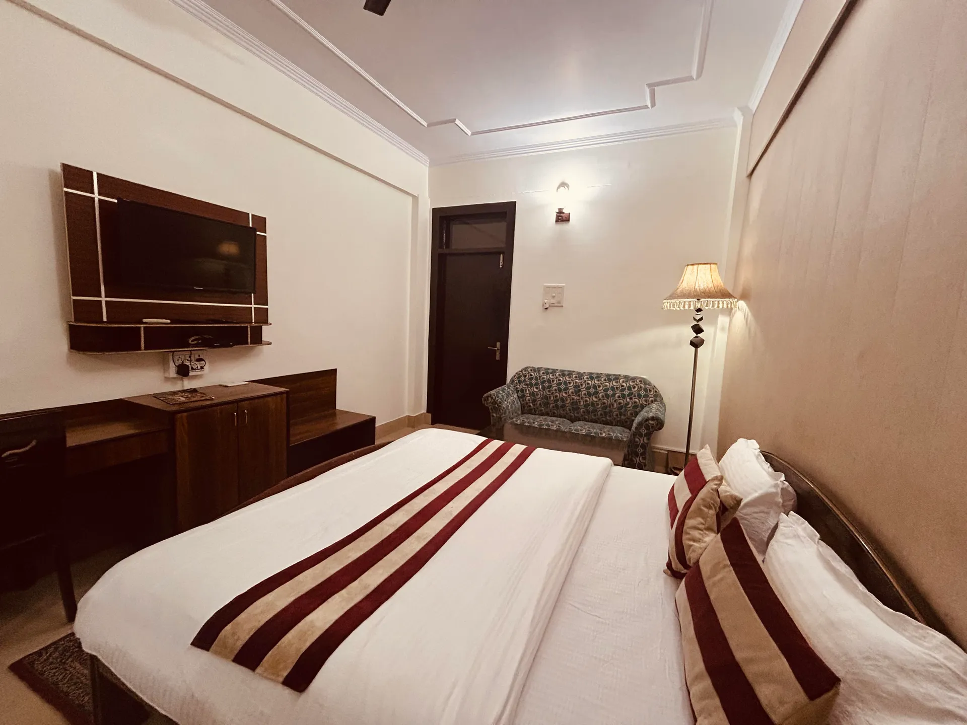 Hotel Mandakini (2Kms Distance From Sangam) - Rudraprayag Room