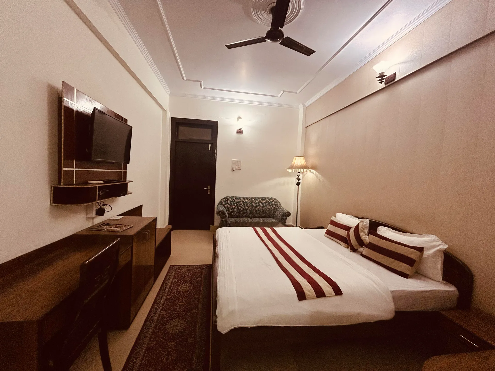 Hotel Mandakini (2Kms Distance From Sangam) - Rudraprayag Room