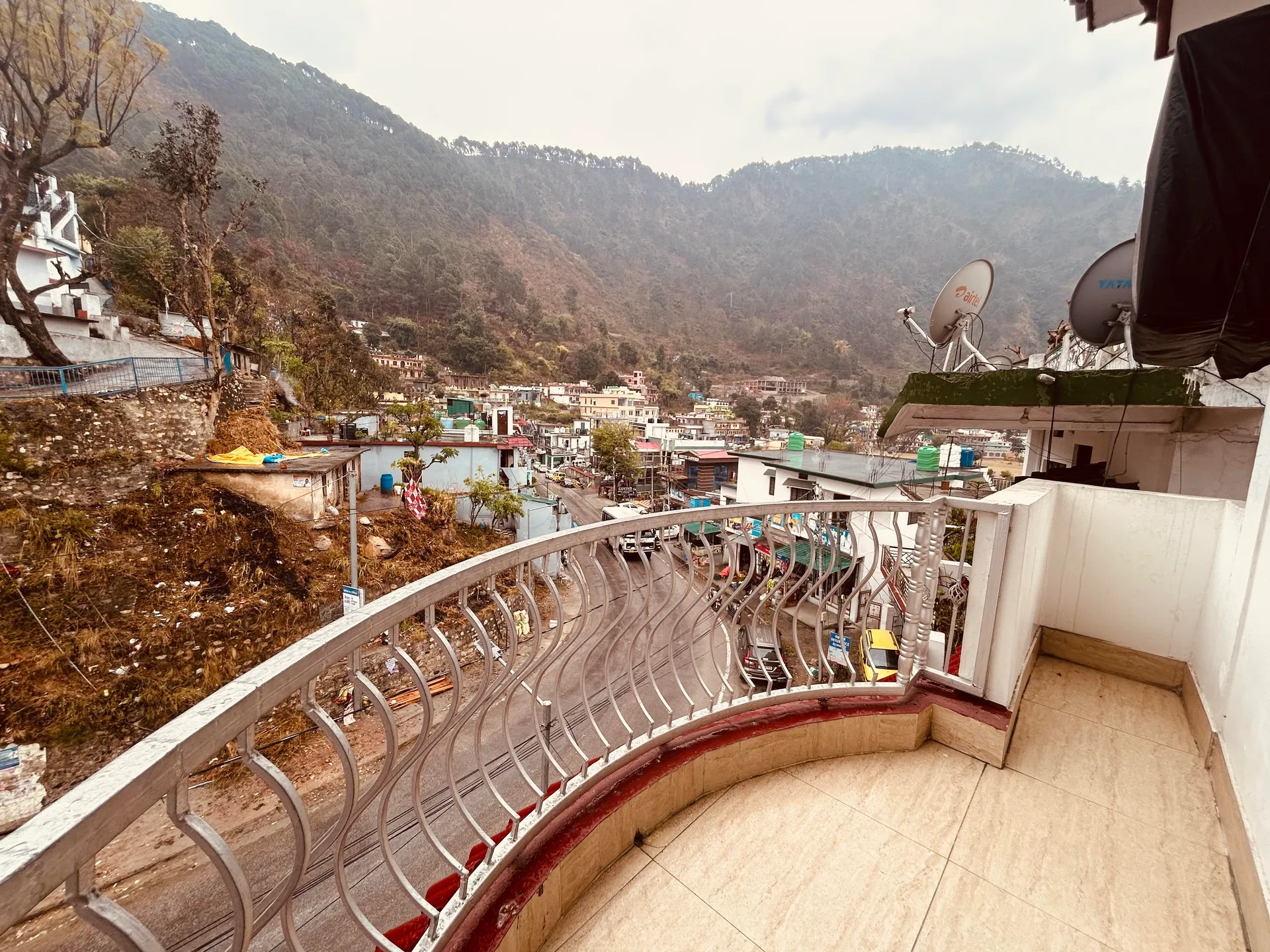 Hotel Mandakini (2Kms Distance From Sangam) - Rudraprayag Room
