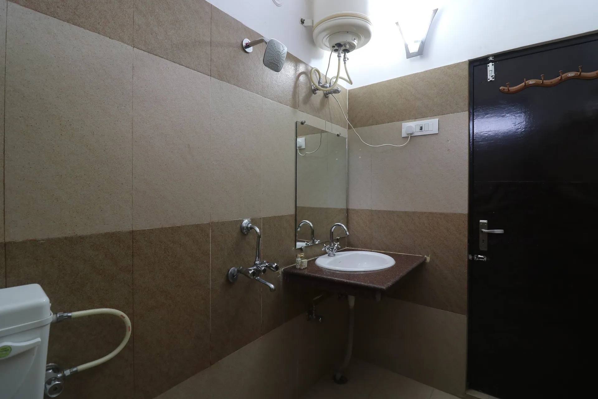 Hotel Mandakini (2Kms Distance From Sangam) - Rudraprayag Washroom