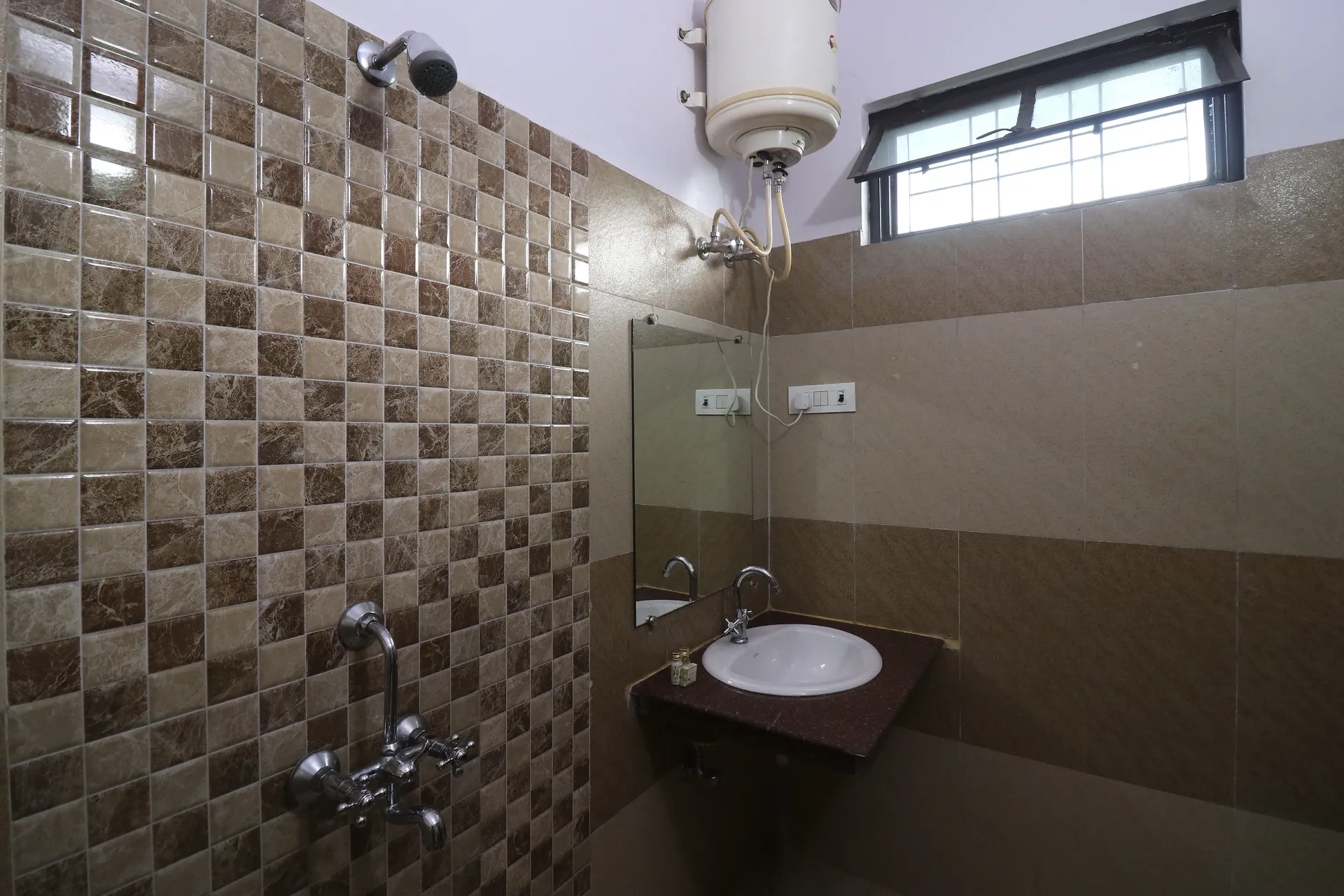 Hotel Mandakini (2Kms Distance From Sangam) - Rudraprayag Washroom
