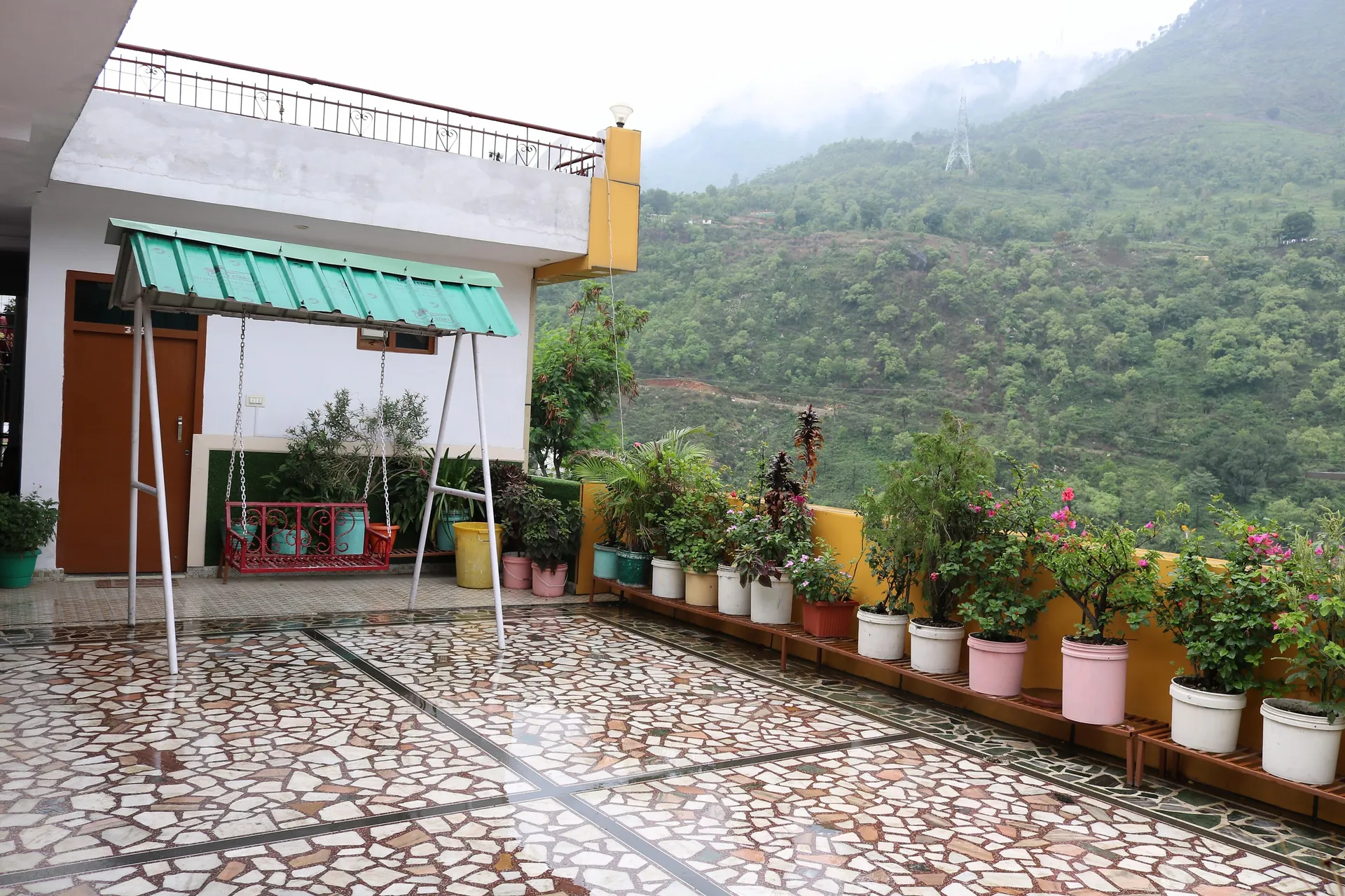 Hotel Suri ( 2kms From Sangam) - Rudraprayag Facade