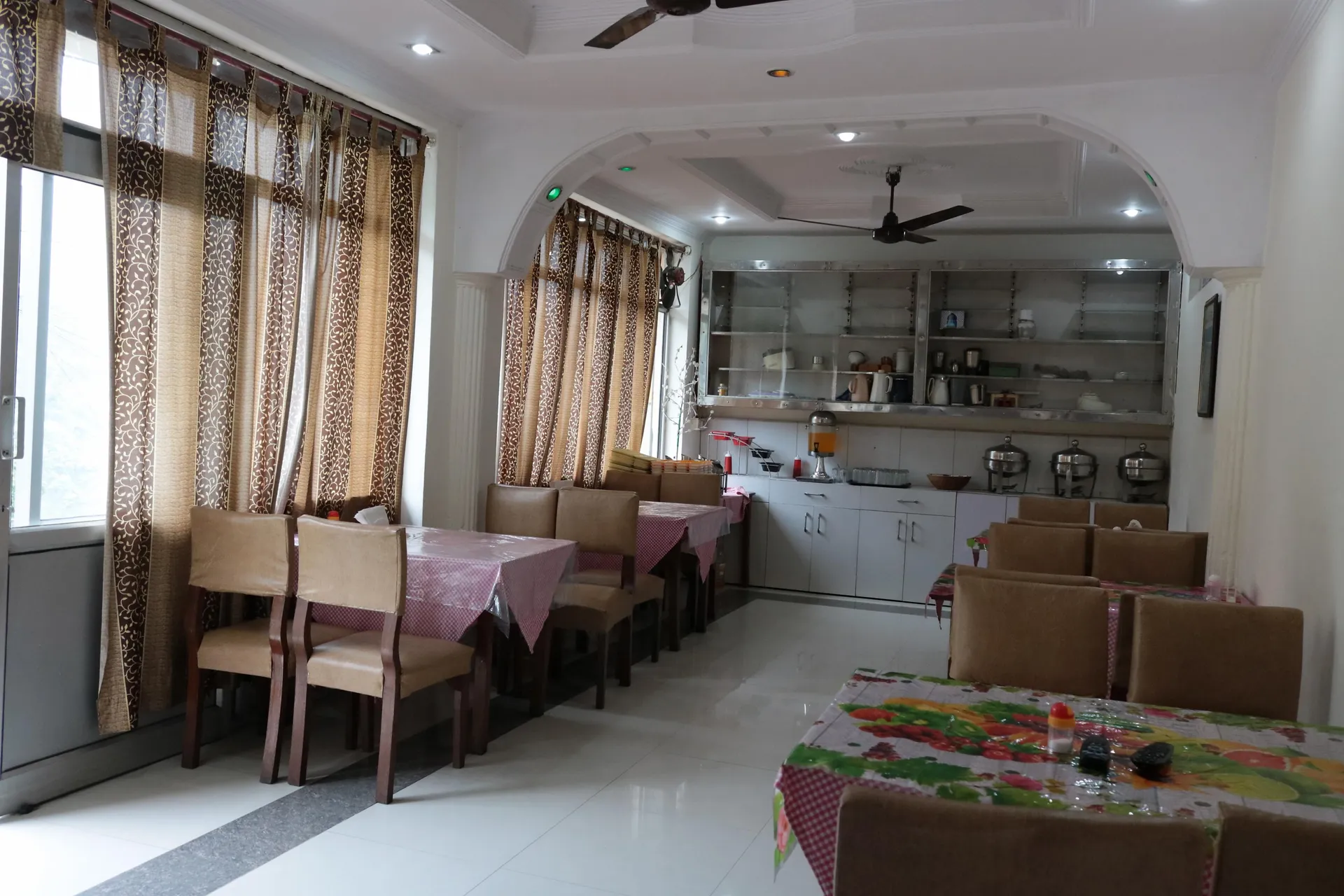 Hotel Suri ( 2kms From Sangam) - Rudraprayag Restaurant