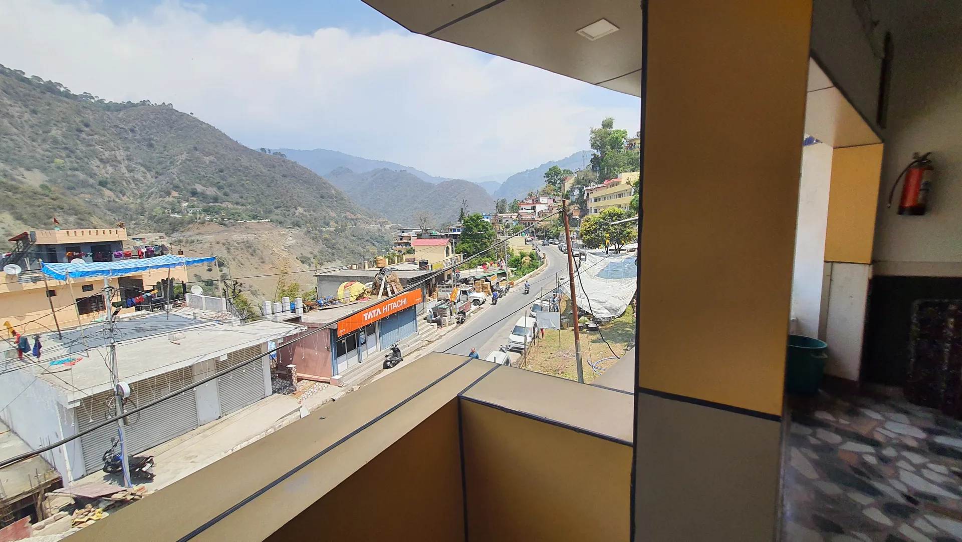 Hotel Suri ( 2kms From Sangam) - Rudraprayag Room