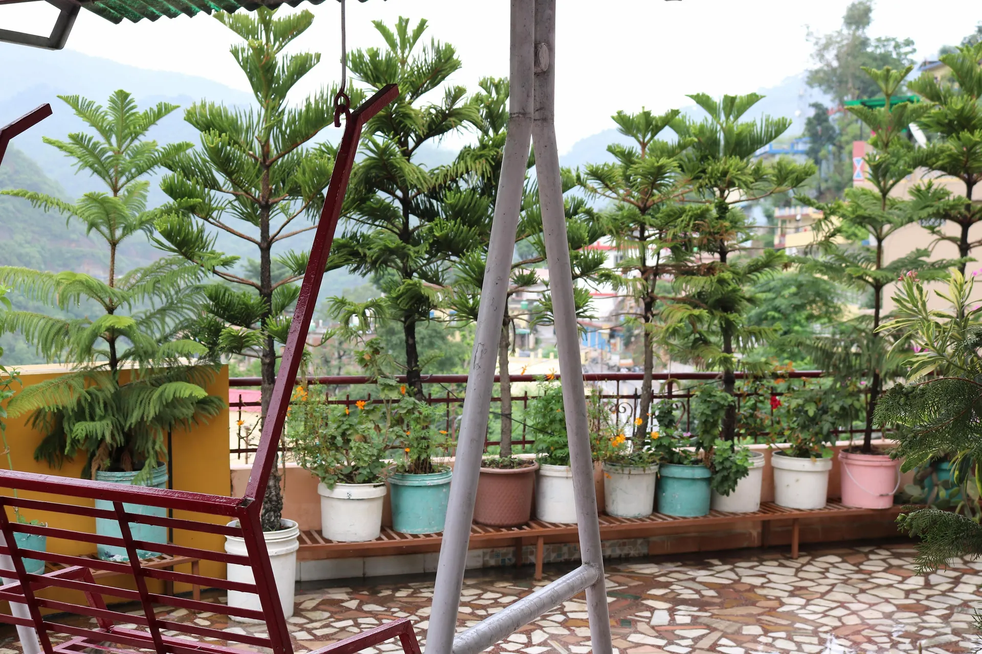 Hotel Suri ( 2kms From Sangam) - Rudraprayag Room