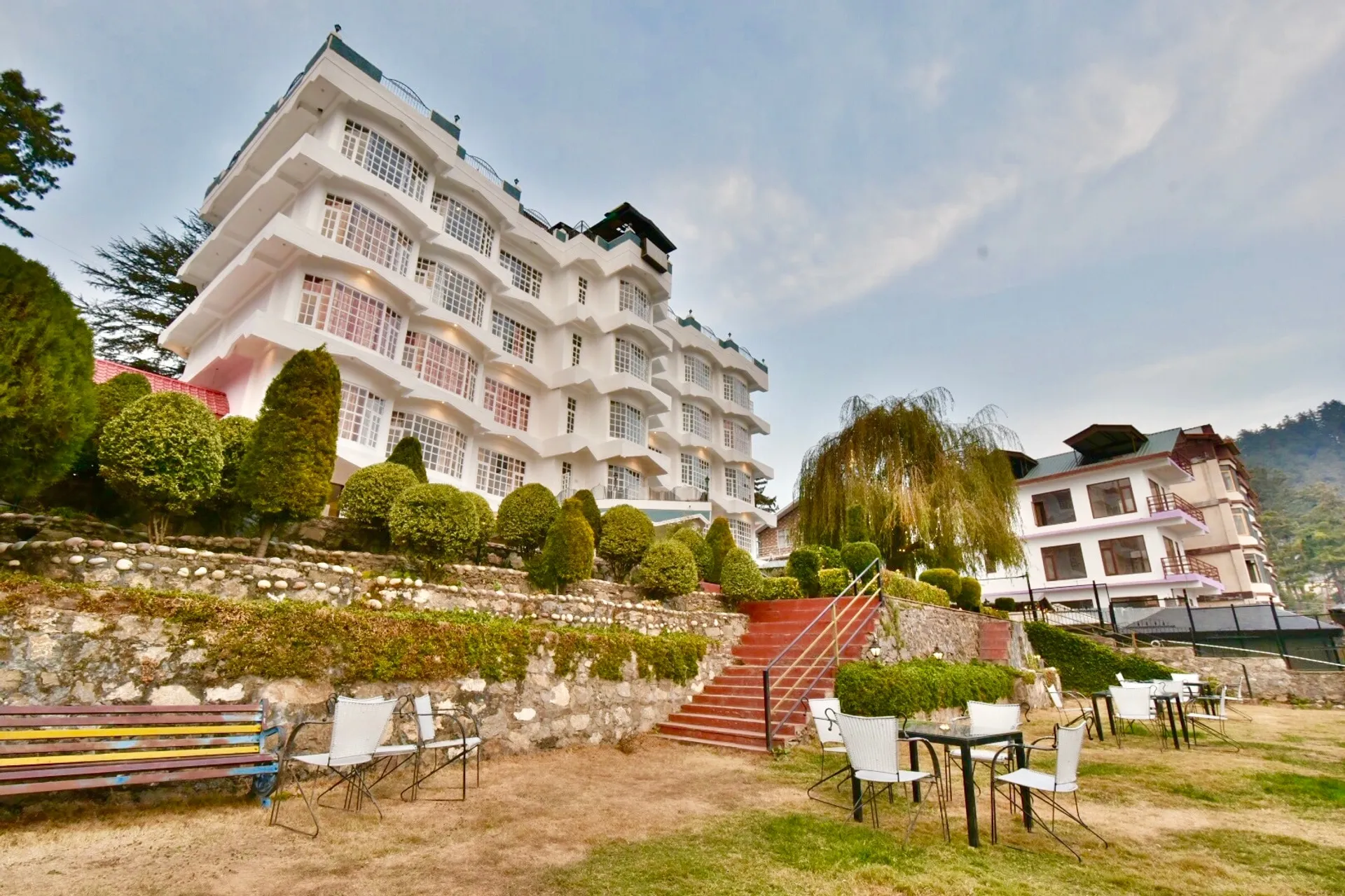 DLS Hillcrest Resort Facade