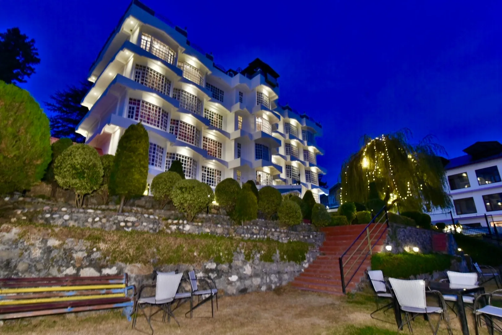 DLS Hillcrest Resort Facade