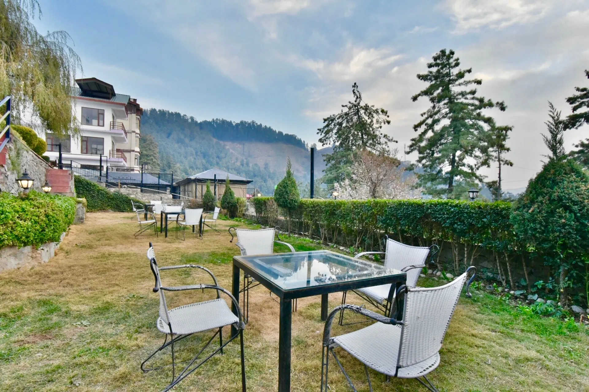 DLS Hillcrest Resort Garden